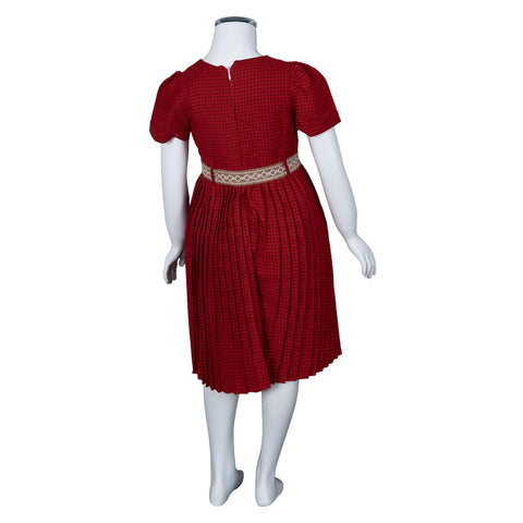 Girl Belt -waist pleated dress