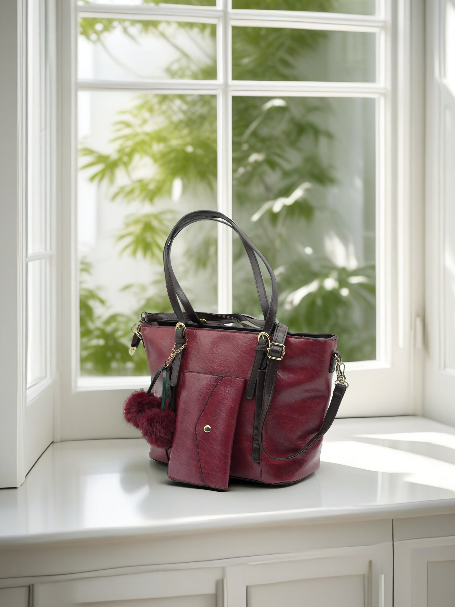 Women Handbag with matching wallet and Detachable strap