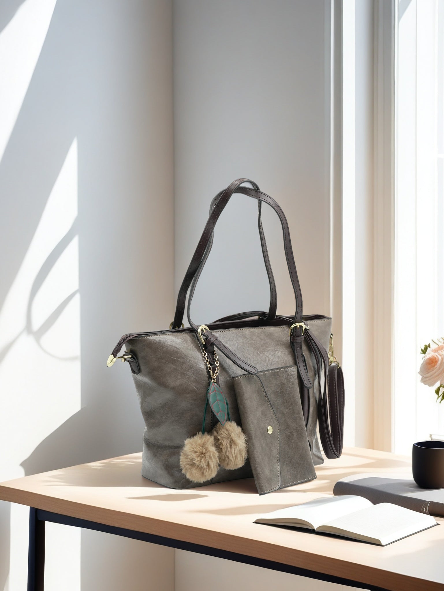 Women Handbag with matching wallet and Detachable strap