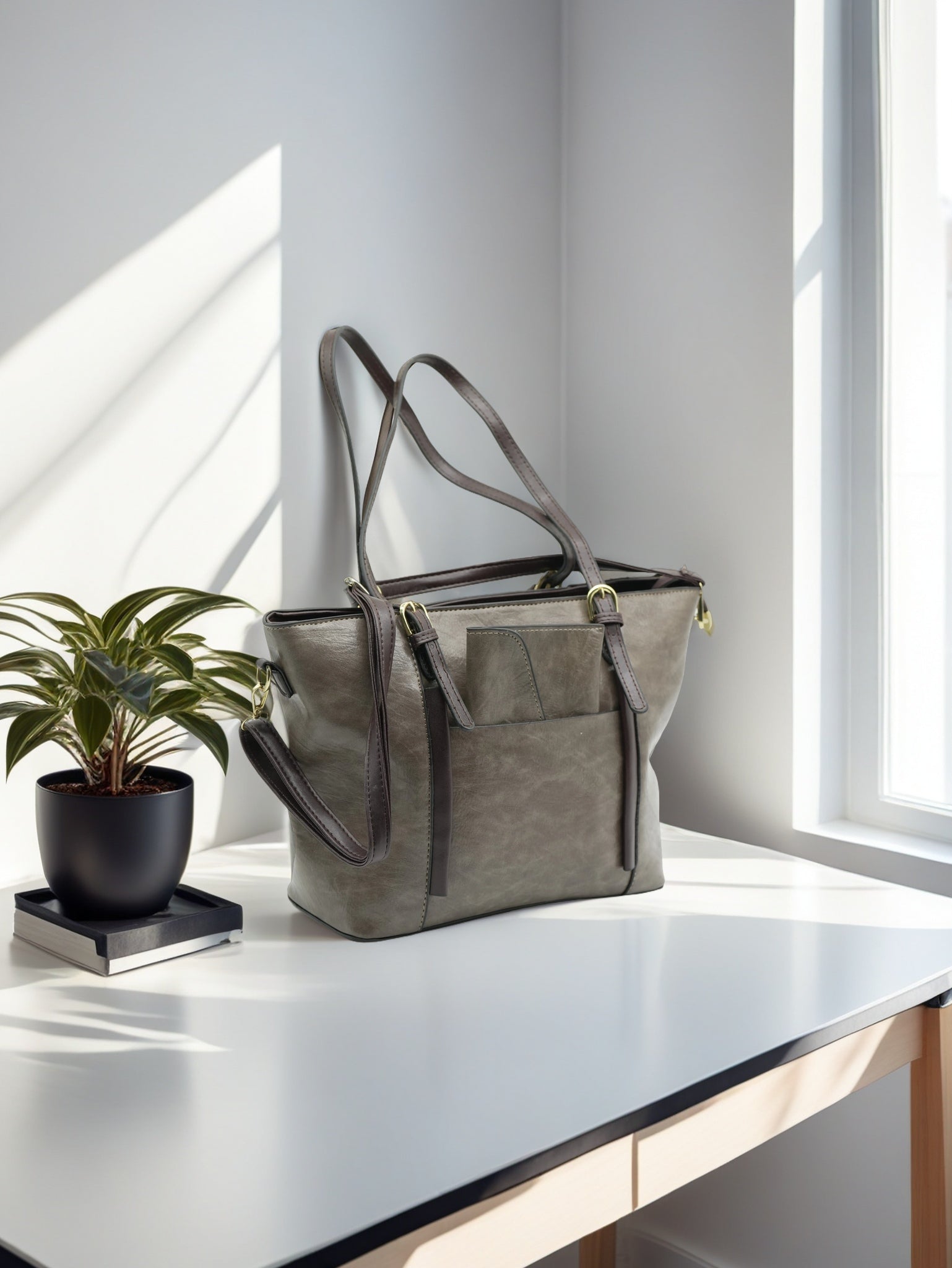 Women Handbag with matching wallet and Detachable strap