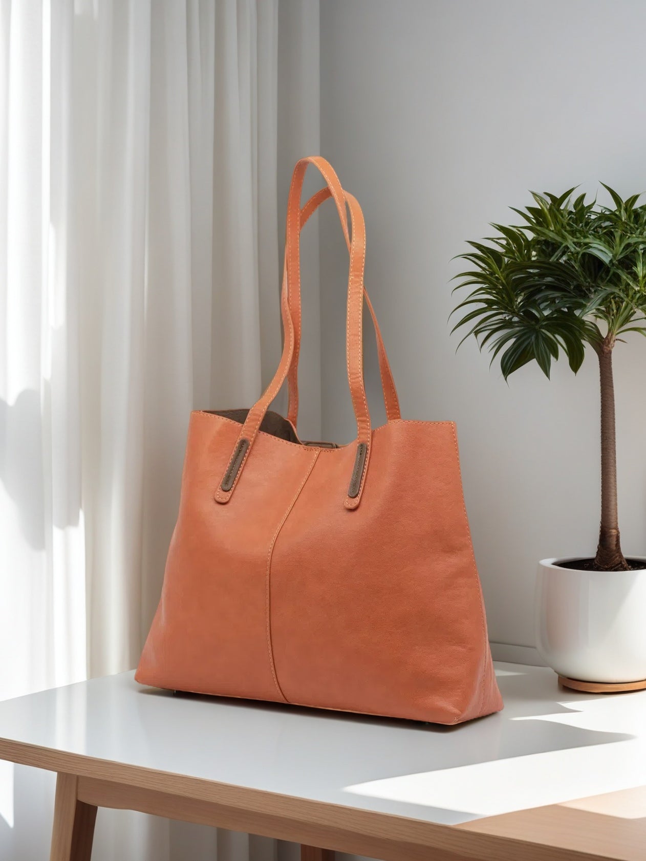 Elegant Leather Tote Bag for Women – Stylish Shoulder Handbag with Keychain Charm, Perfect for Work, Travel & Everyday Use