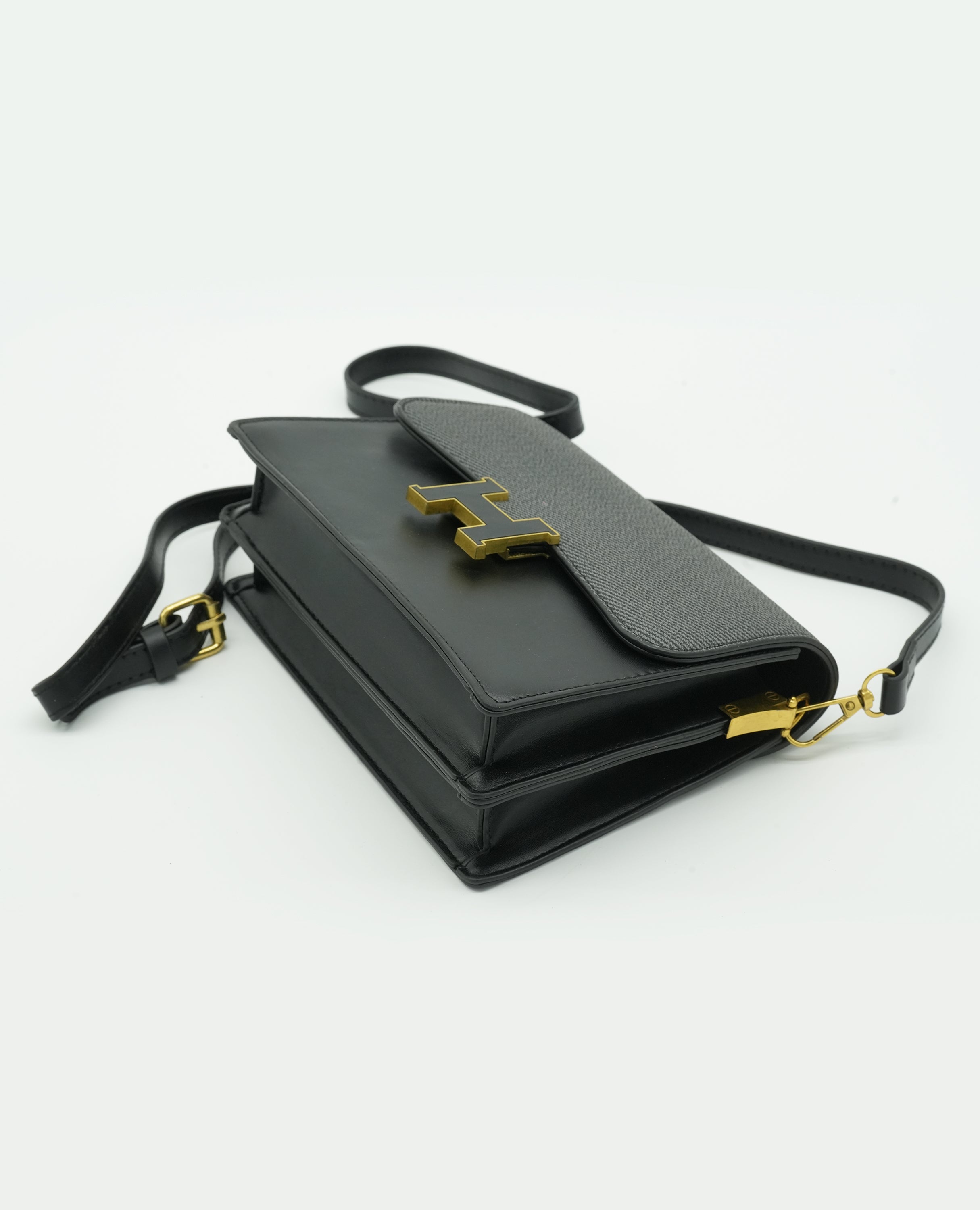 Stylish Multi-Compartment Bag