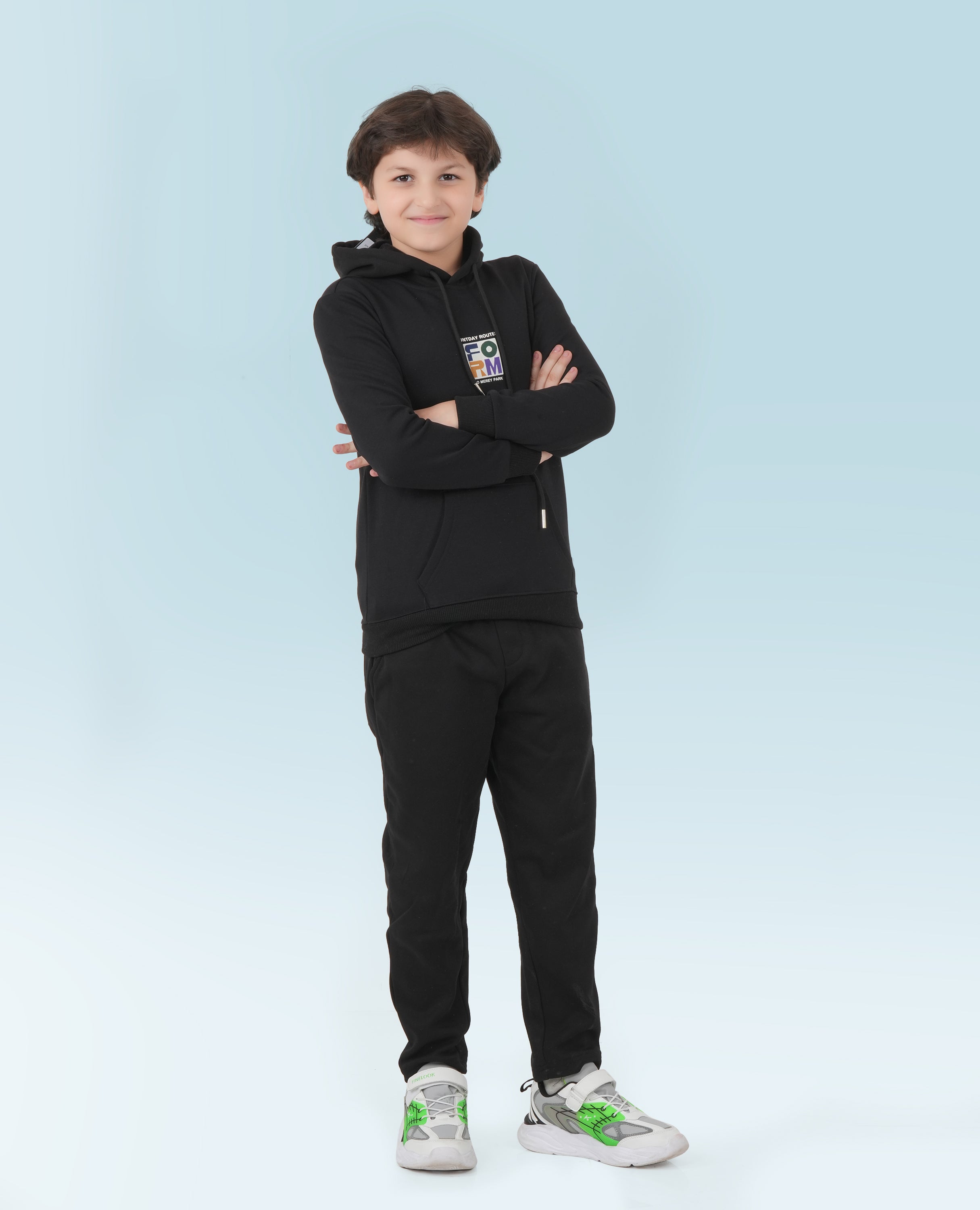 Boys's Stylish SweatShirt & SweatPant Set - FineLook