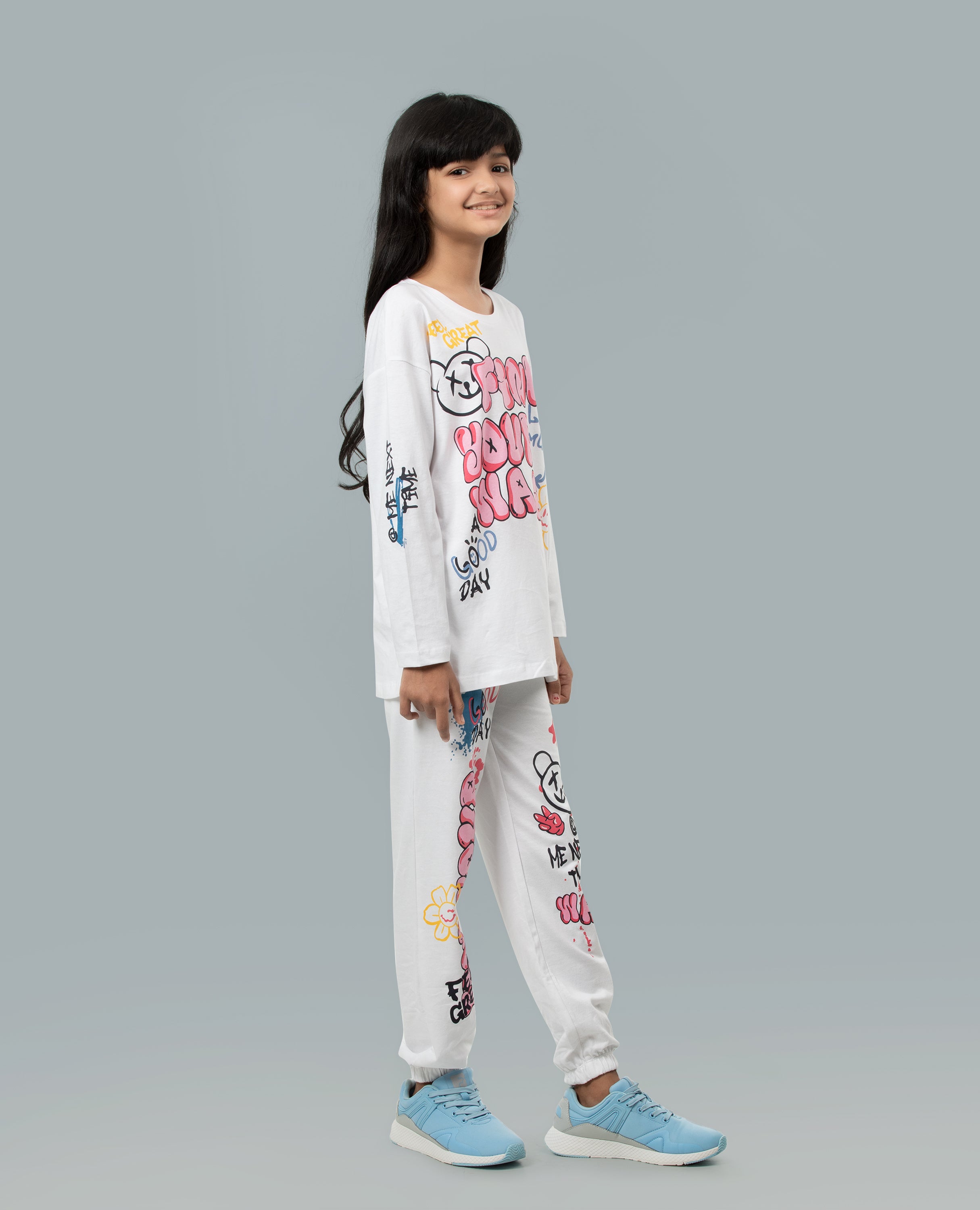 Girl's Feel Great Long Sleeve T-shirt & Bottom Set