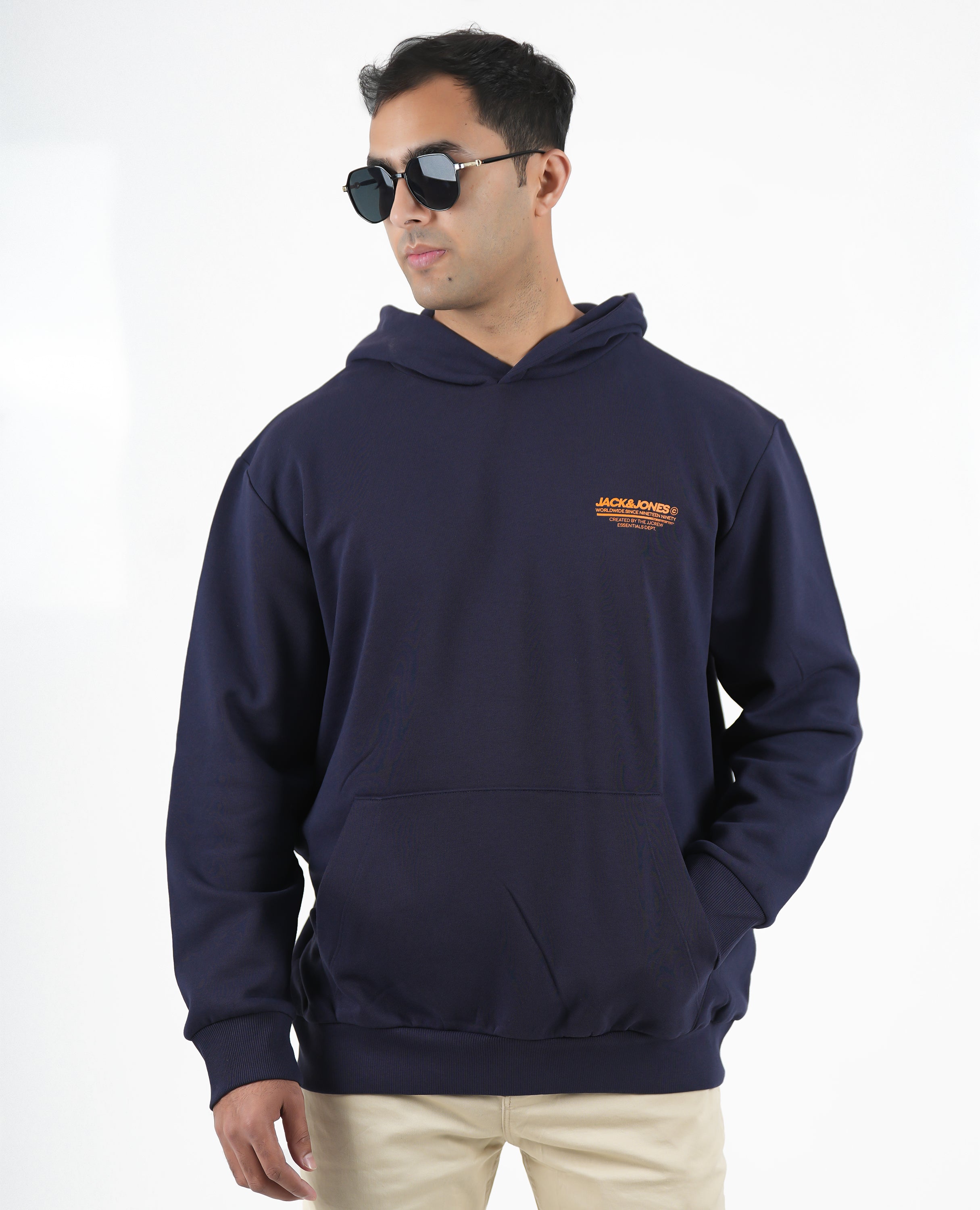 J&J Essential Hoodie - Finelook