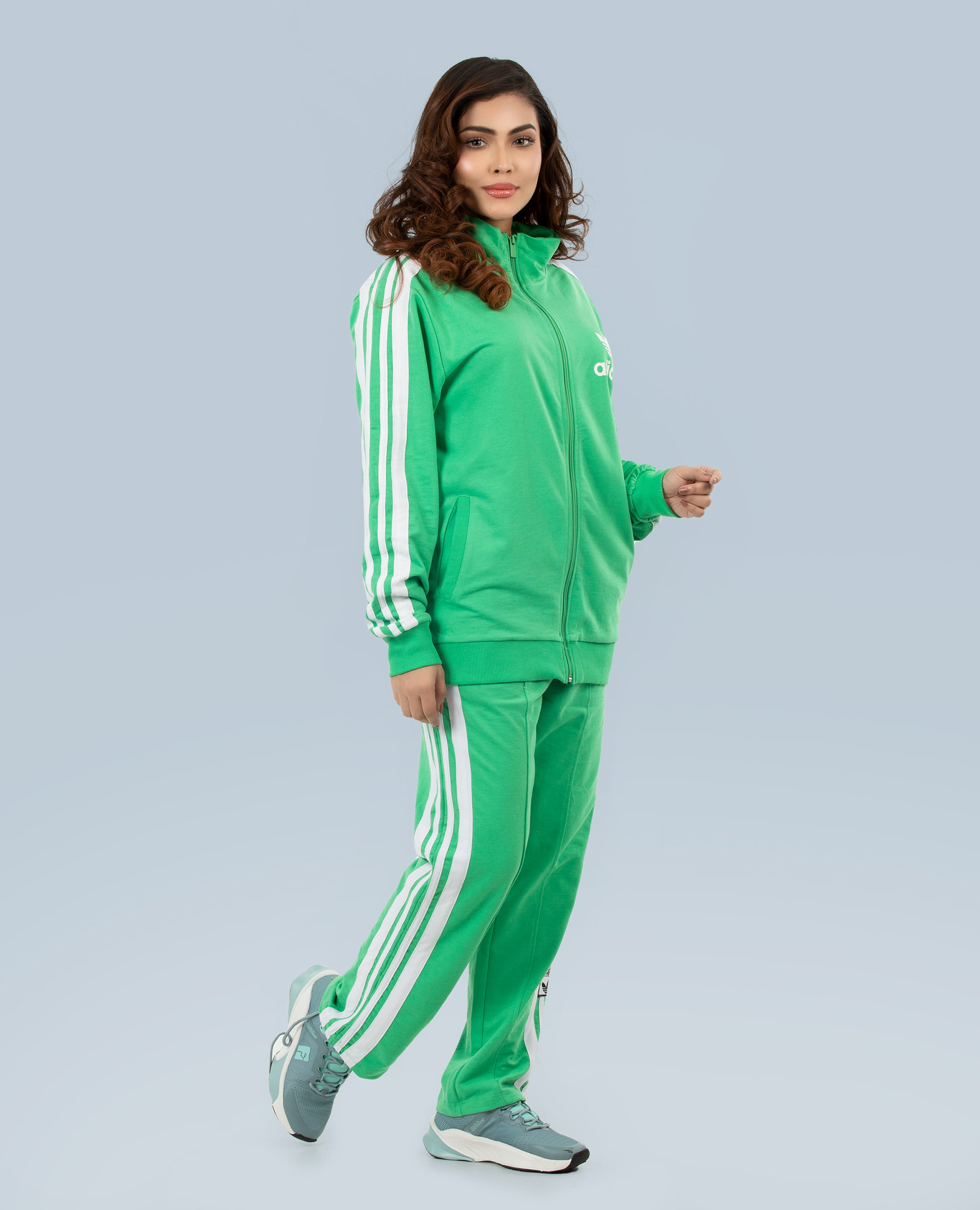 Women Sweatshirt and Sweatpant Set