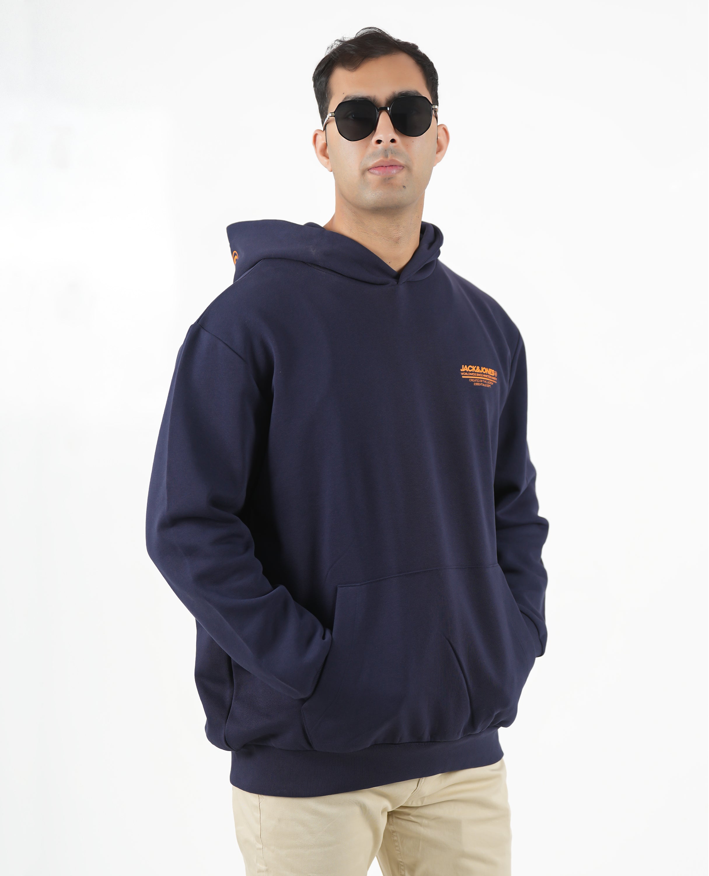 J&J Essential Hoodie - Finelook