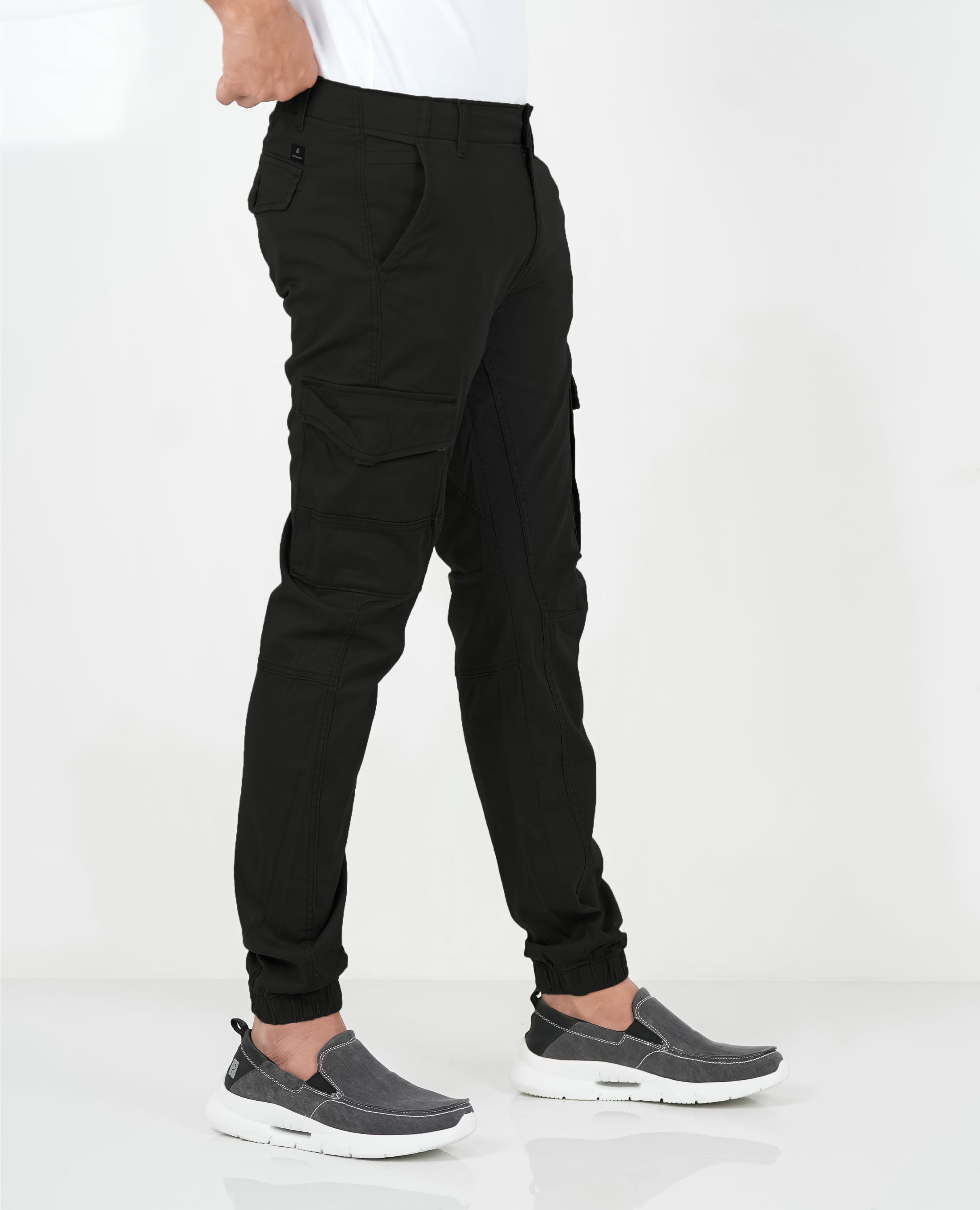 Versatile Cargo Pants for Men Finelook