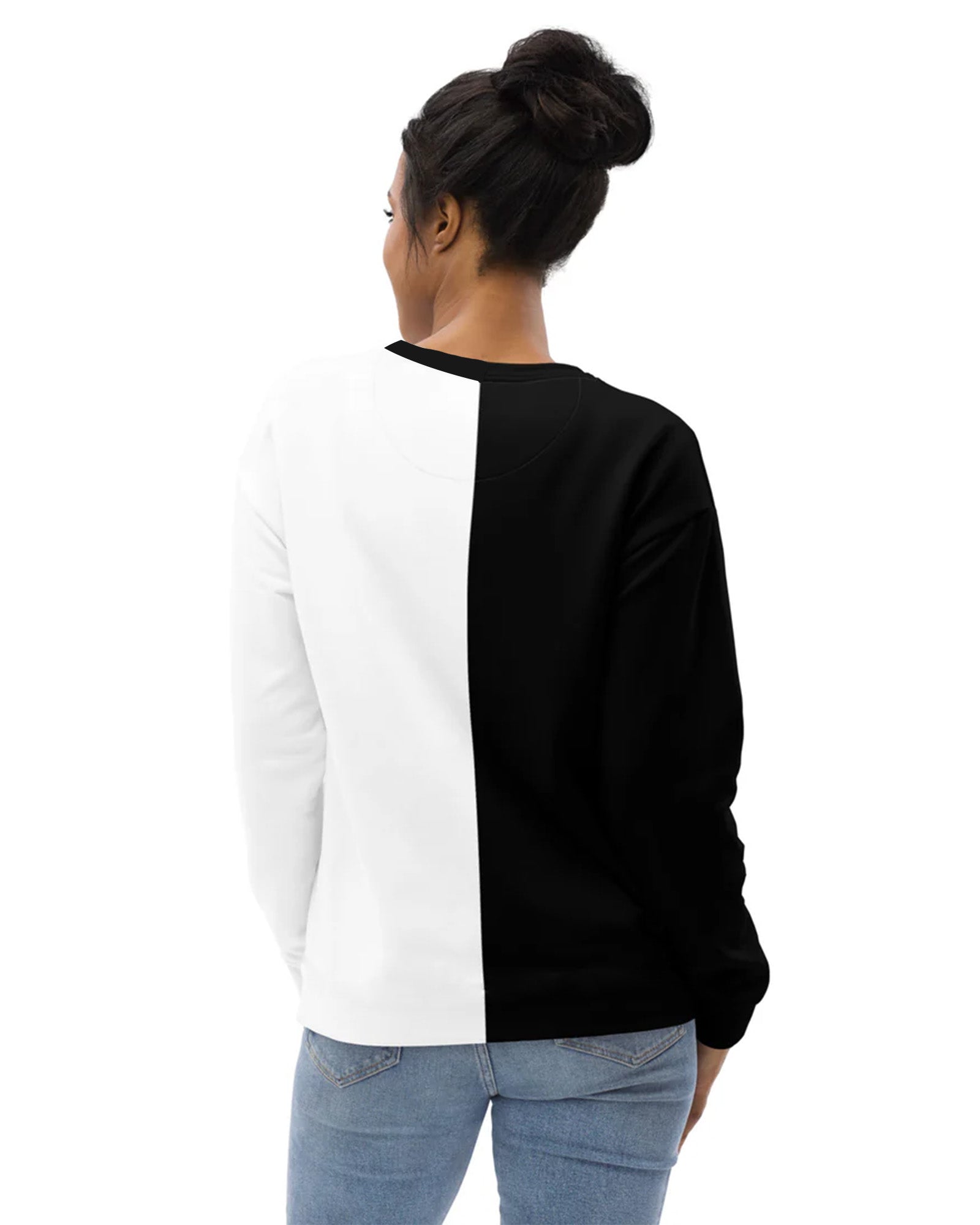 Women black and white sweatshirt