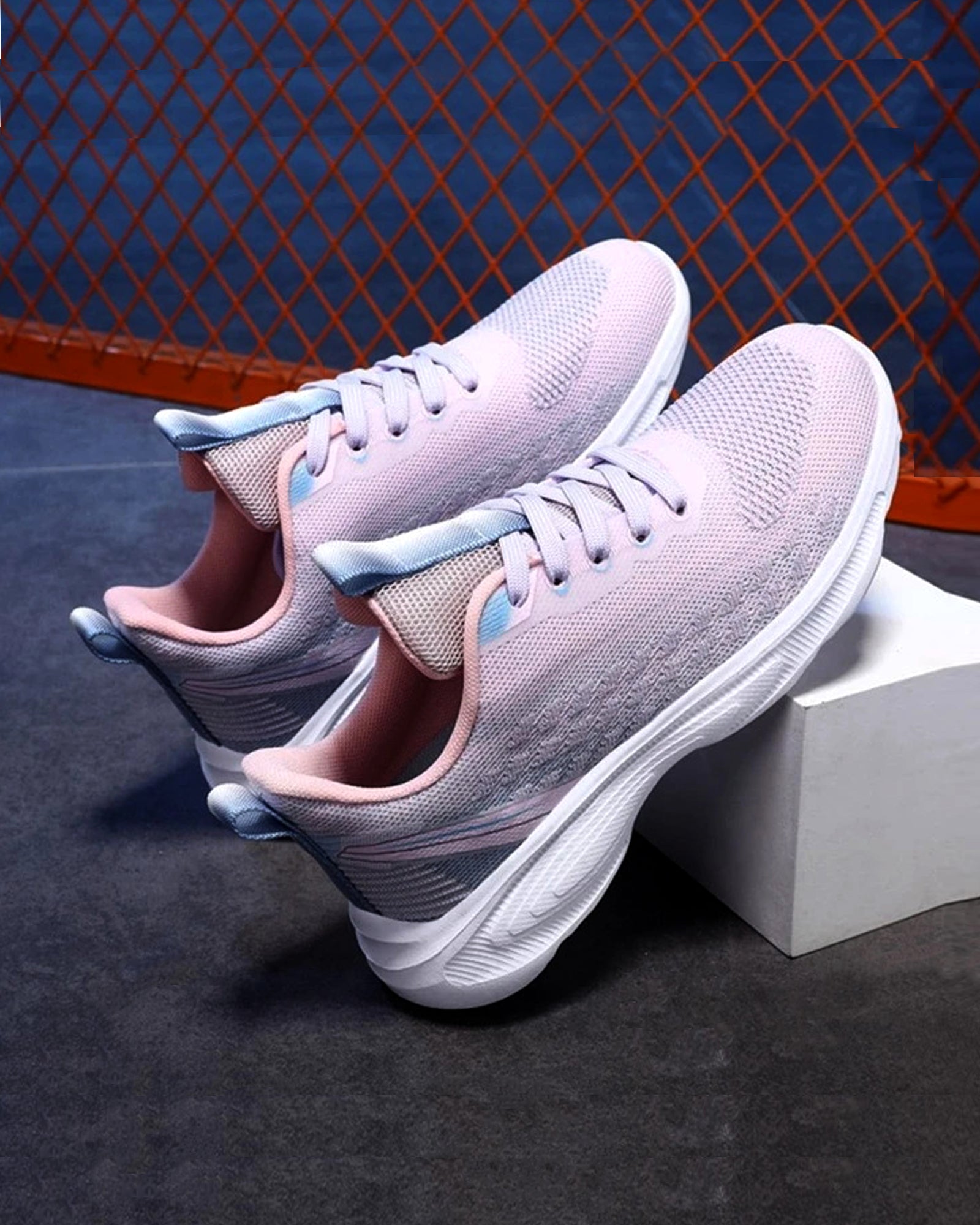 Women's Lightweight Sneakers