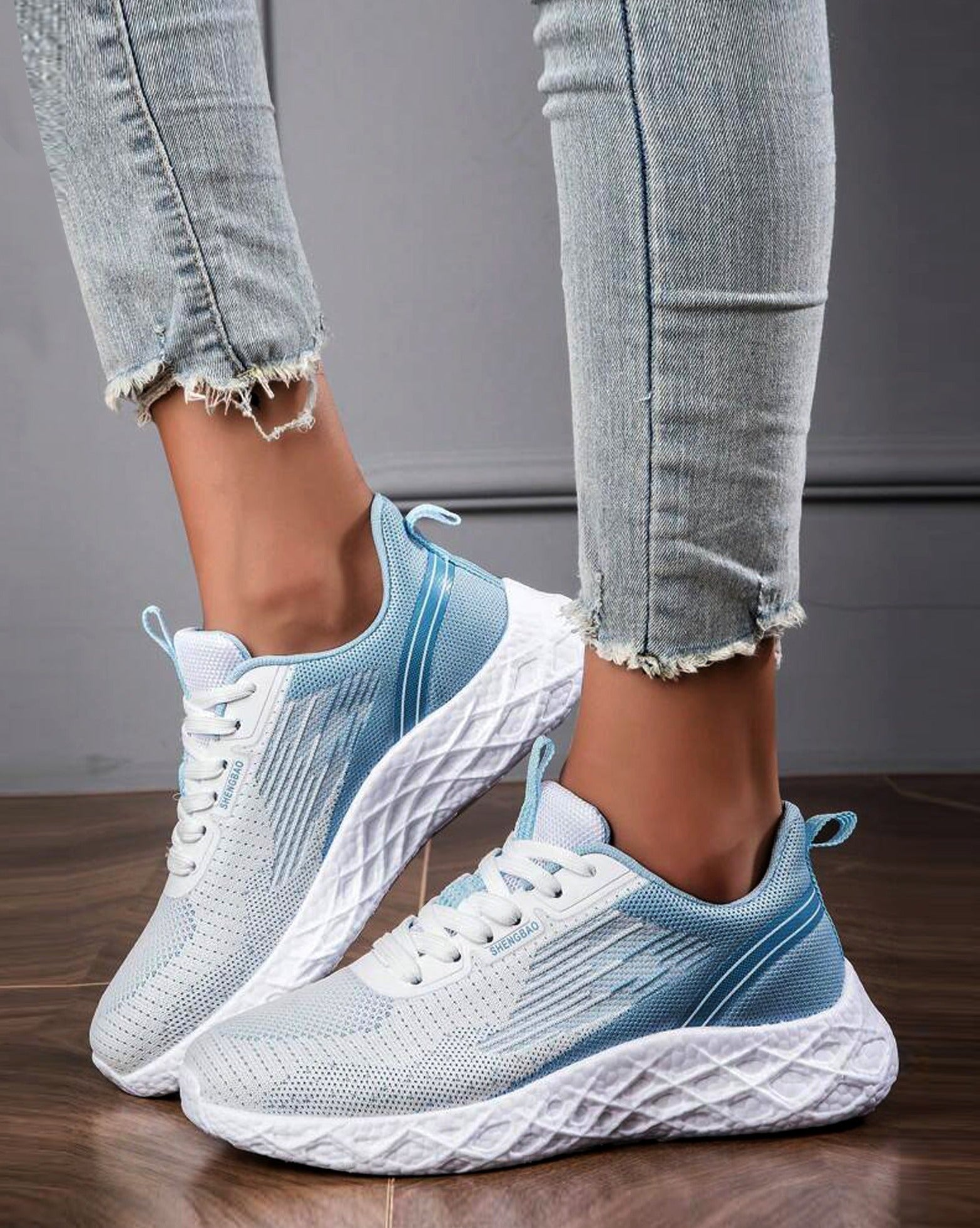 Women's Lightweight Sneakers