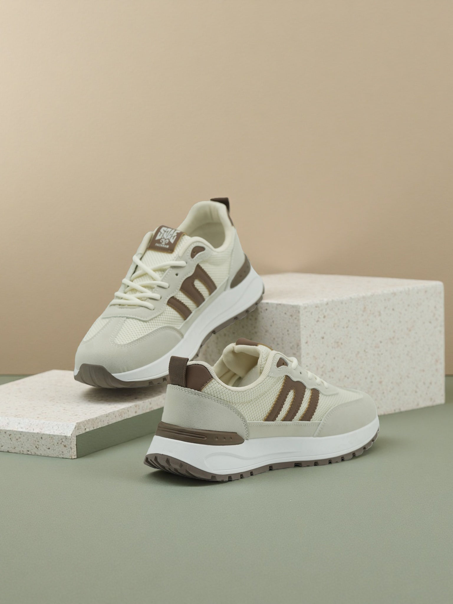 Men’s Casual Sneakers – Lightweight Mesh Running Shoes | Finelook