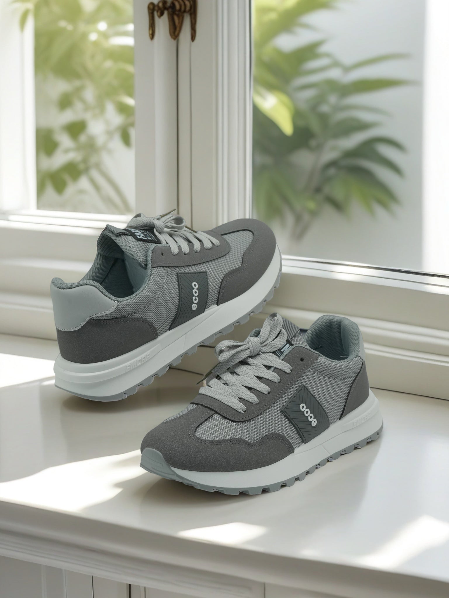 Mens Classic Sneakers Sports Shoes with Cushioned Sole