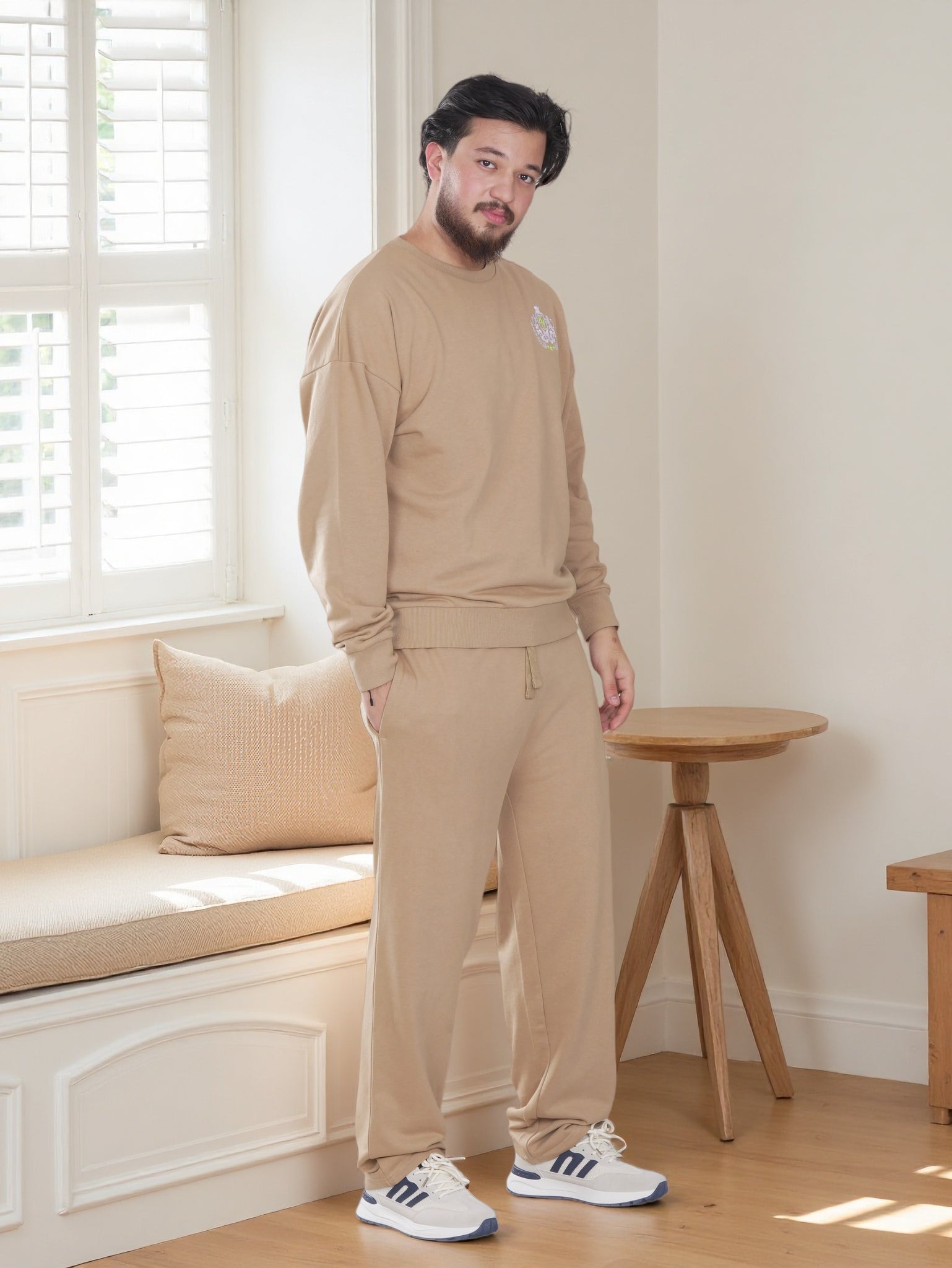 Men’s Premium Crest Logo Sweatshirt & Jogger Set