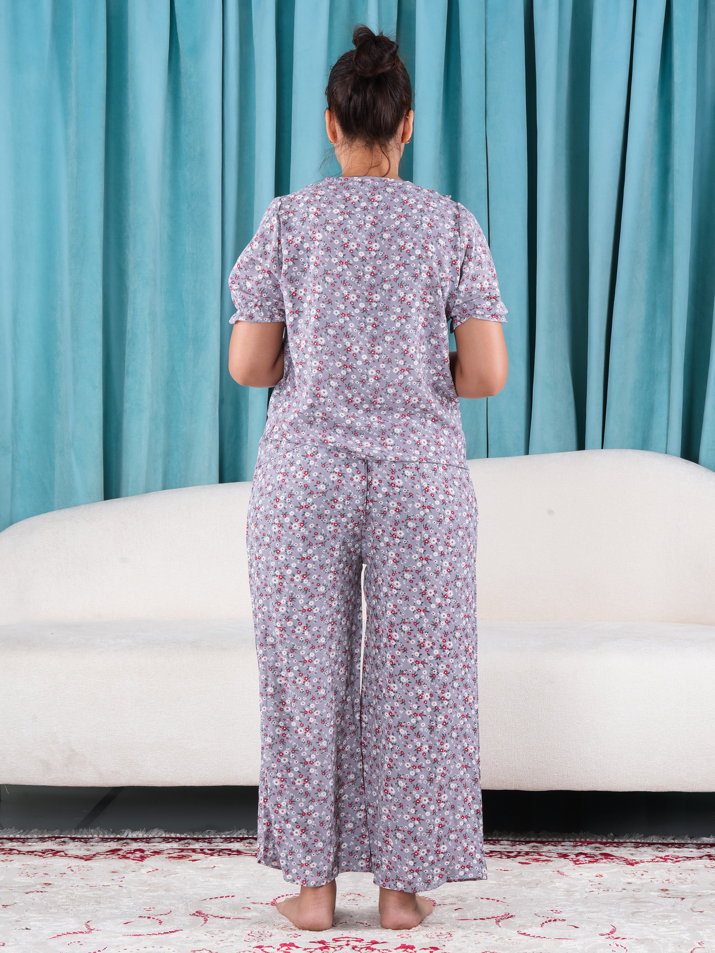 Women's Floral Nightsuit 2 pc Set.
