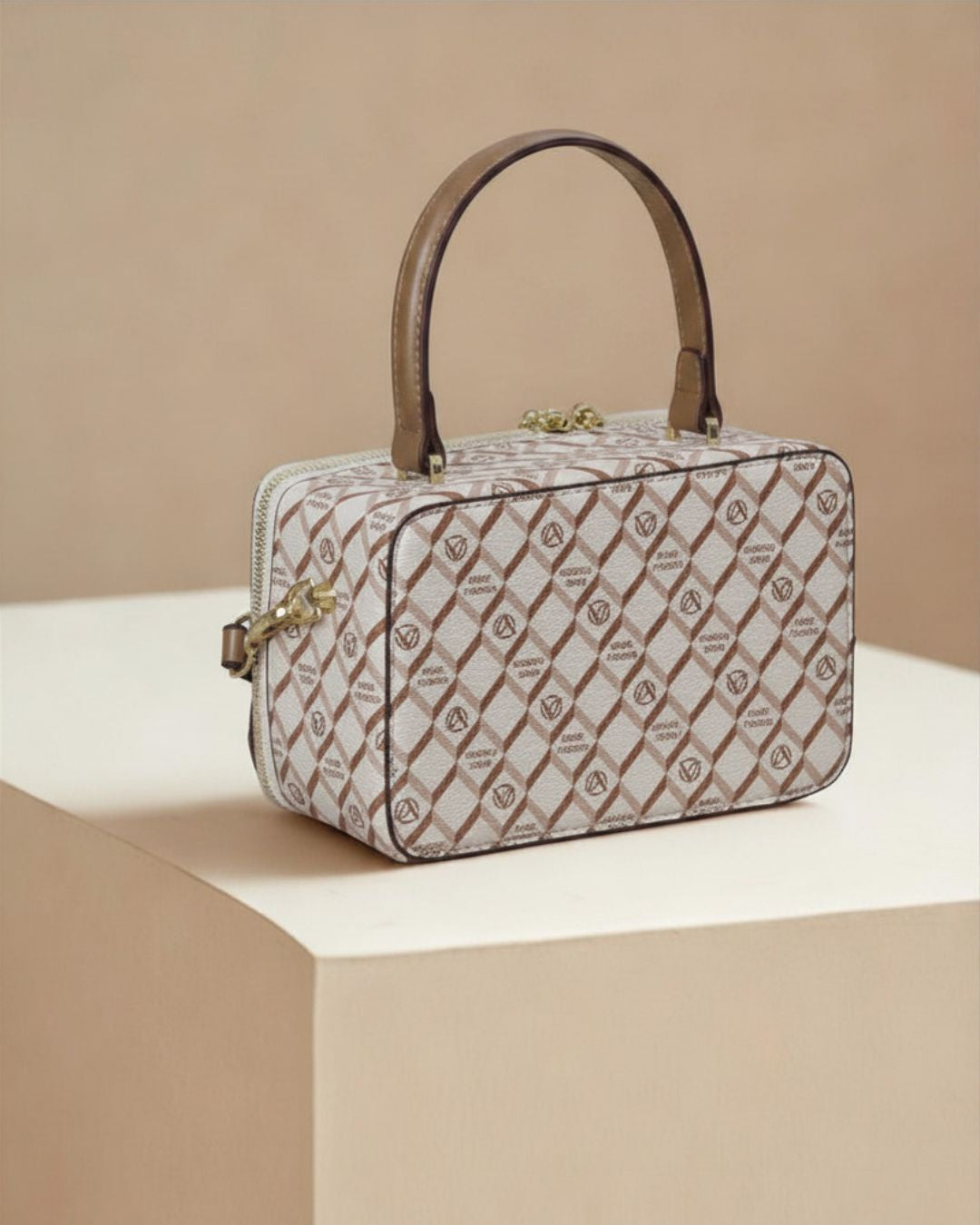 Chic Structured Box Crossbody Bag - Printed & Metallic