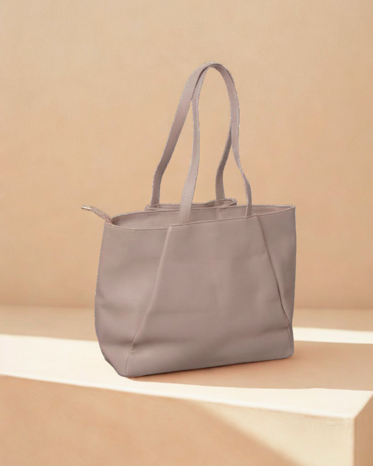 Minimalist Leather Tote Bag | Spacious Everyday Shoulder Bag & Work Handbag