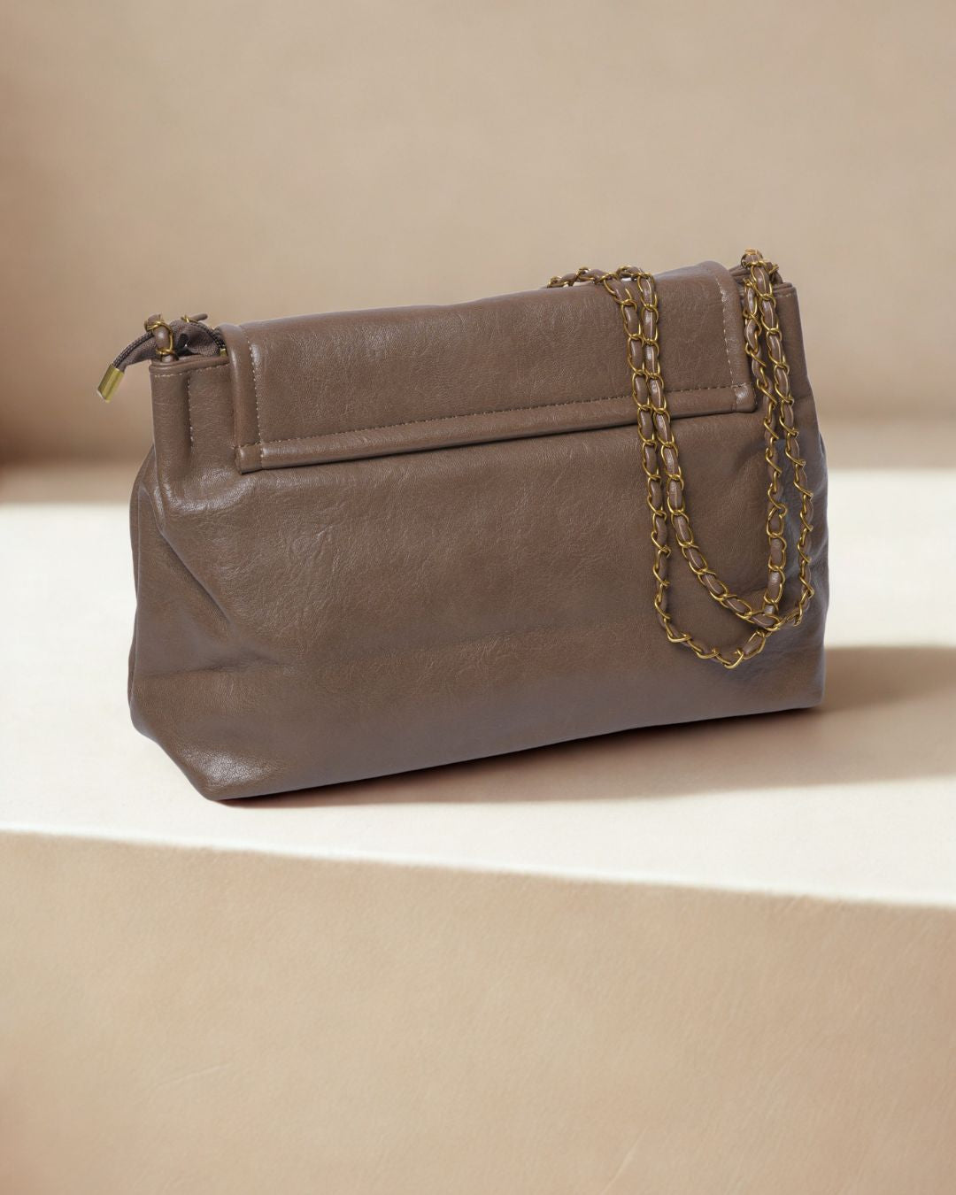 Women's Soft Leather Chain Shoulder Bag – Elegant Flap Crossbody Handbag