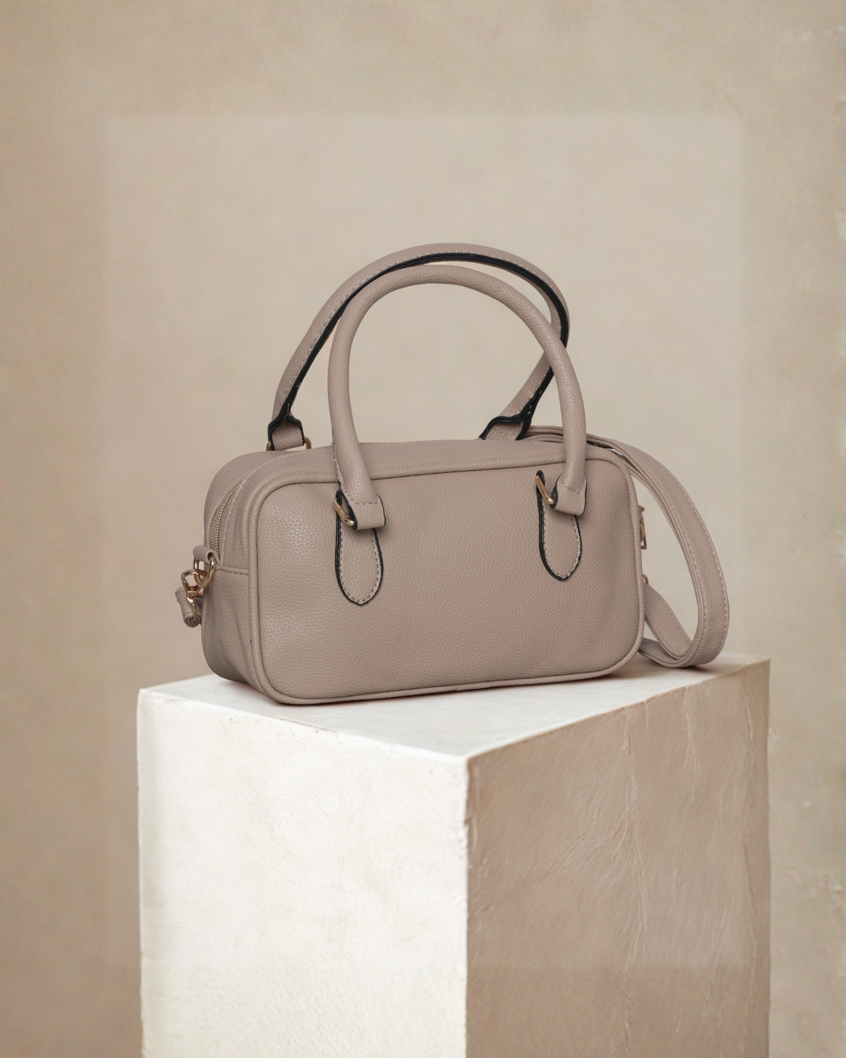 Elegant Chevron Quilted Top-Handle Handbag – Versatile Satchel Bag