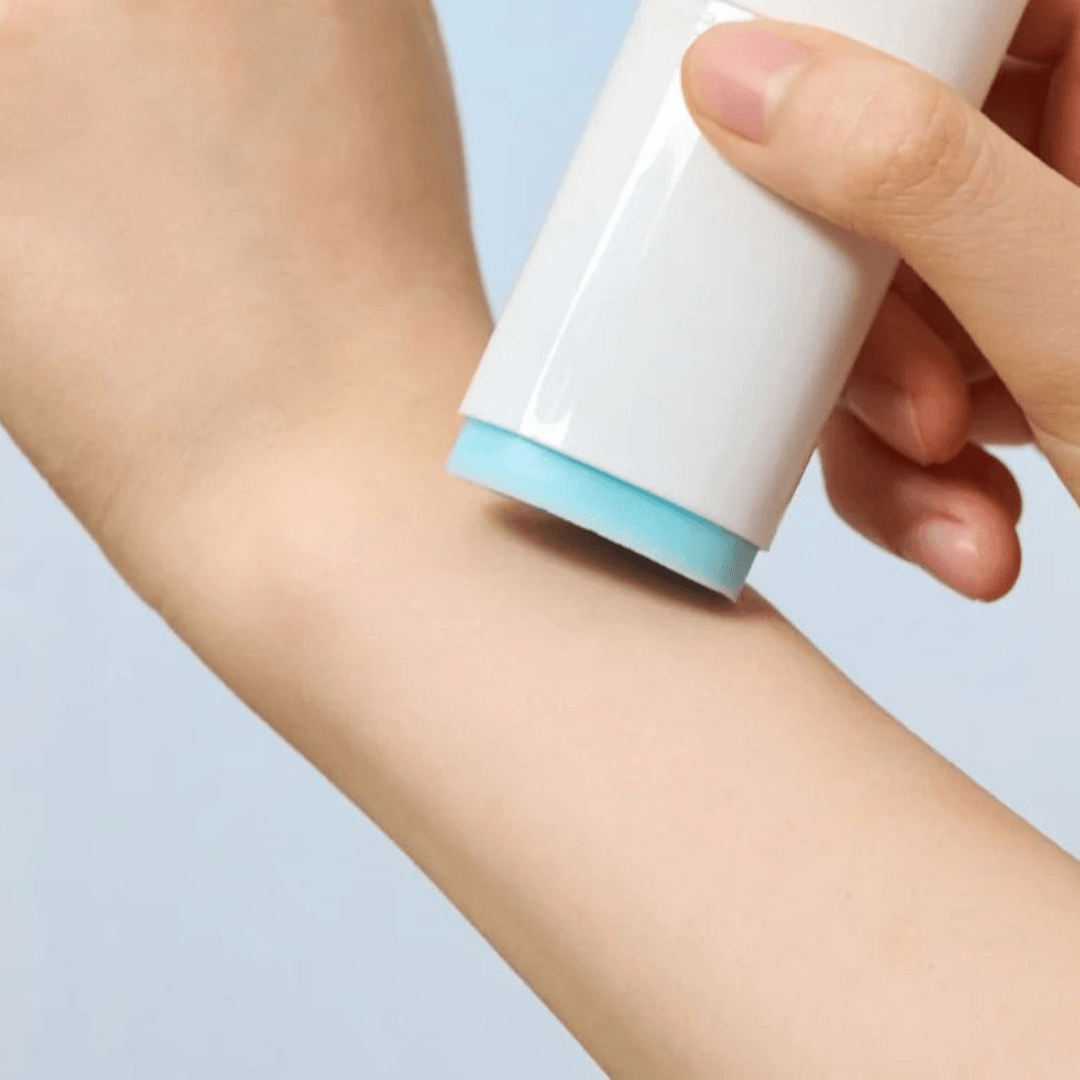 Hyalu-Cica Silky-Fit Sun Stick (SPF50+ PA++++) - 20 g - FineLook
