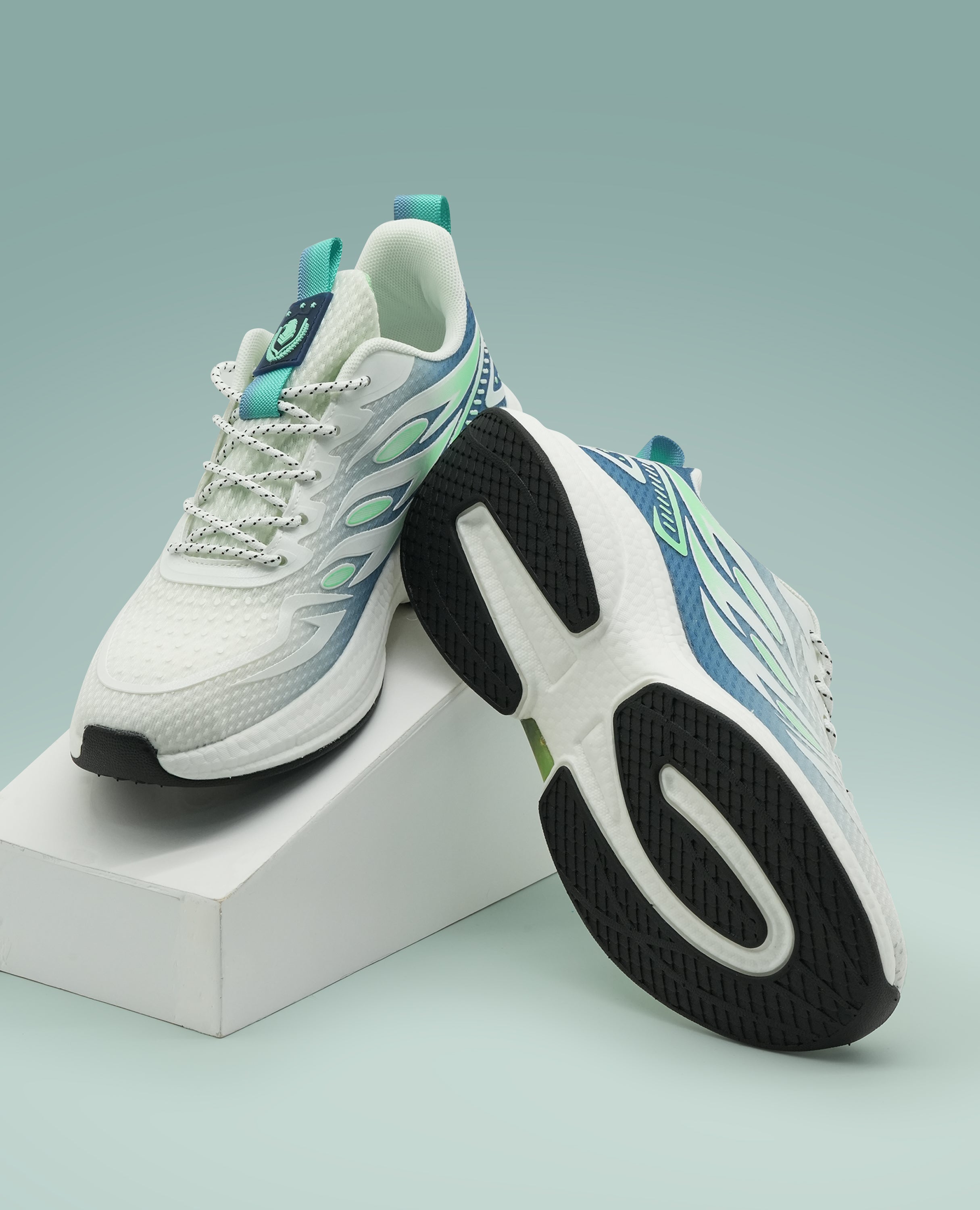 BreezeFit Men’s Lightweight Everyday Sneakers - FineLook