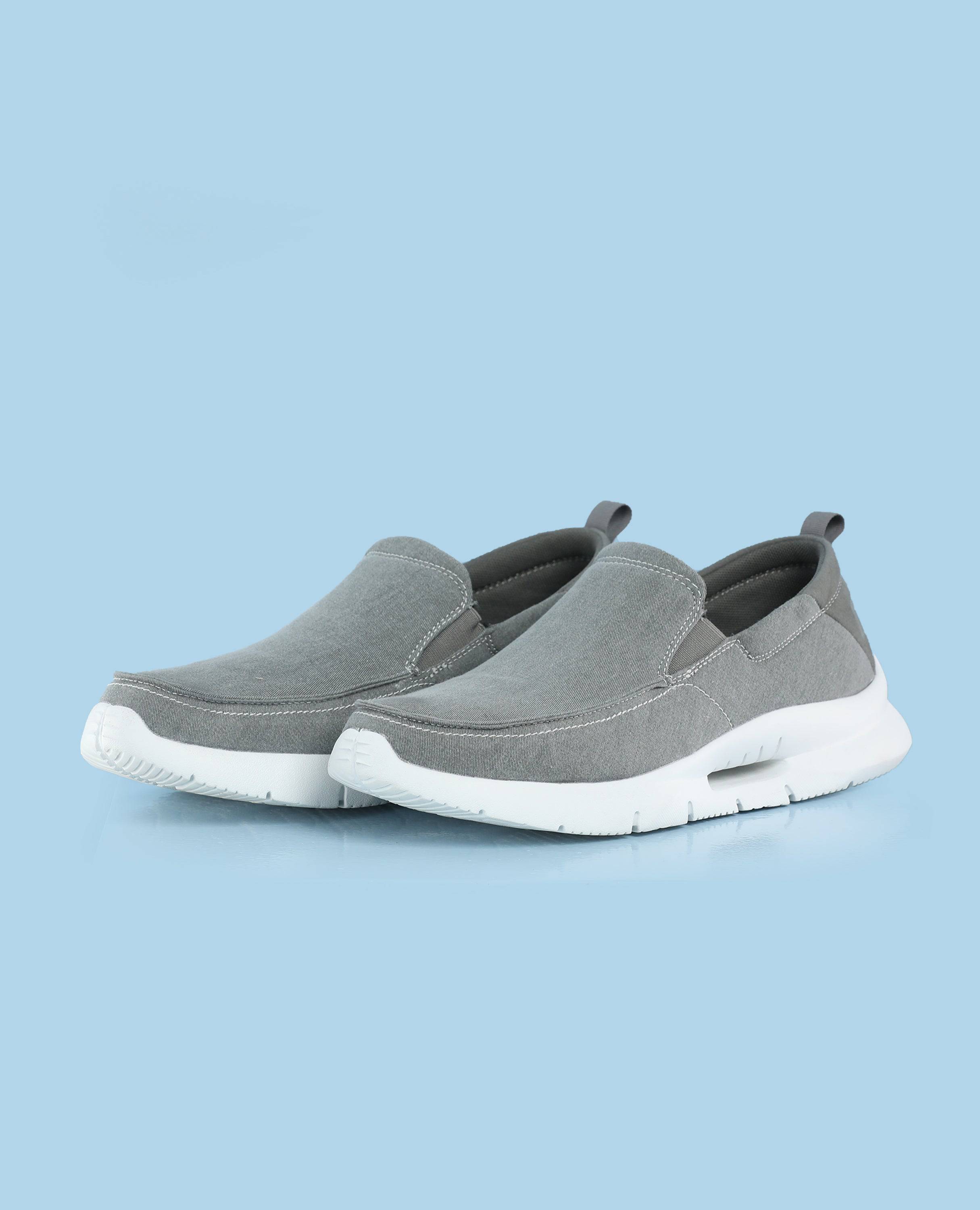 Men_Casual_Slip_On_Shoes_finelook_light_grey_color_front side picture