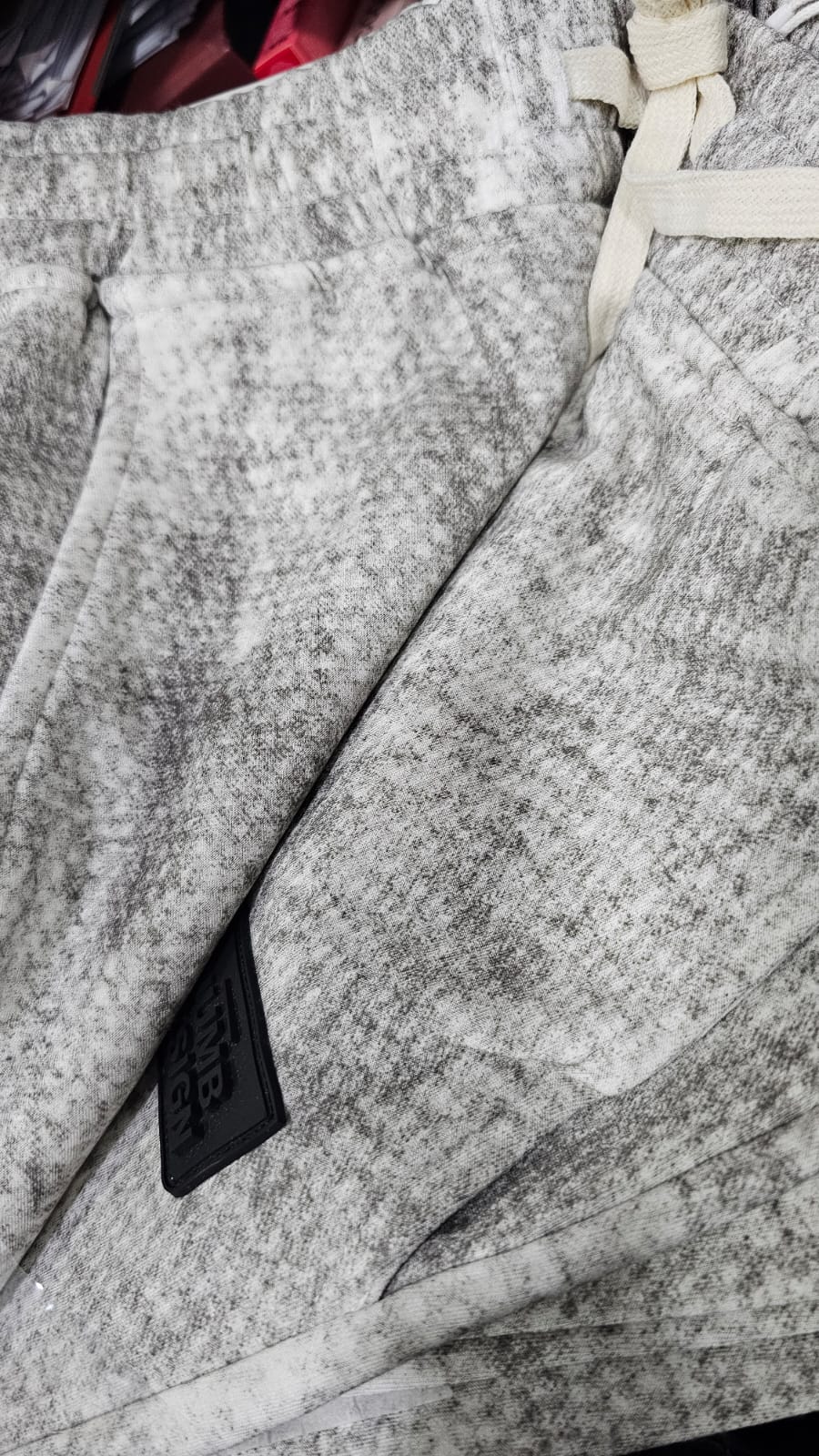 بنطلون رجالي بخصر مطاطي وجيوب