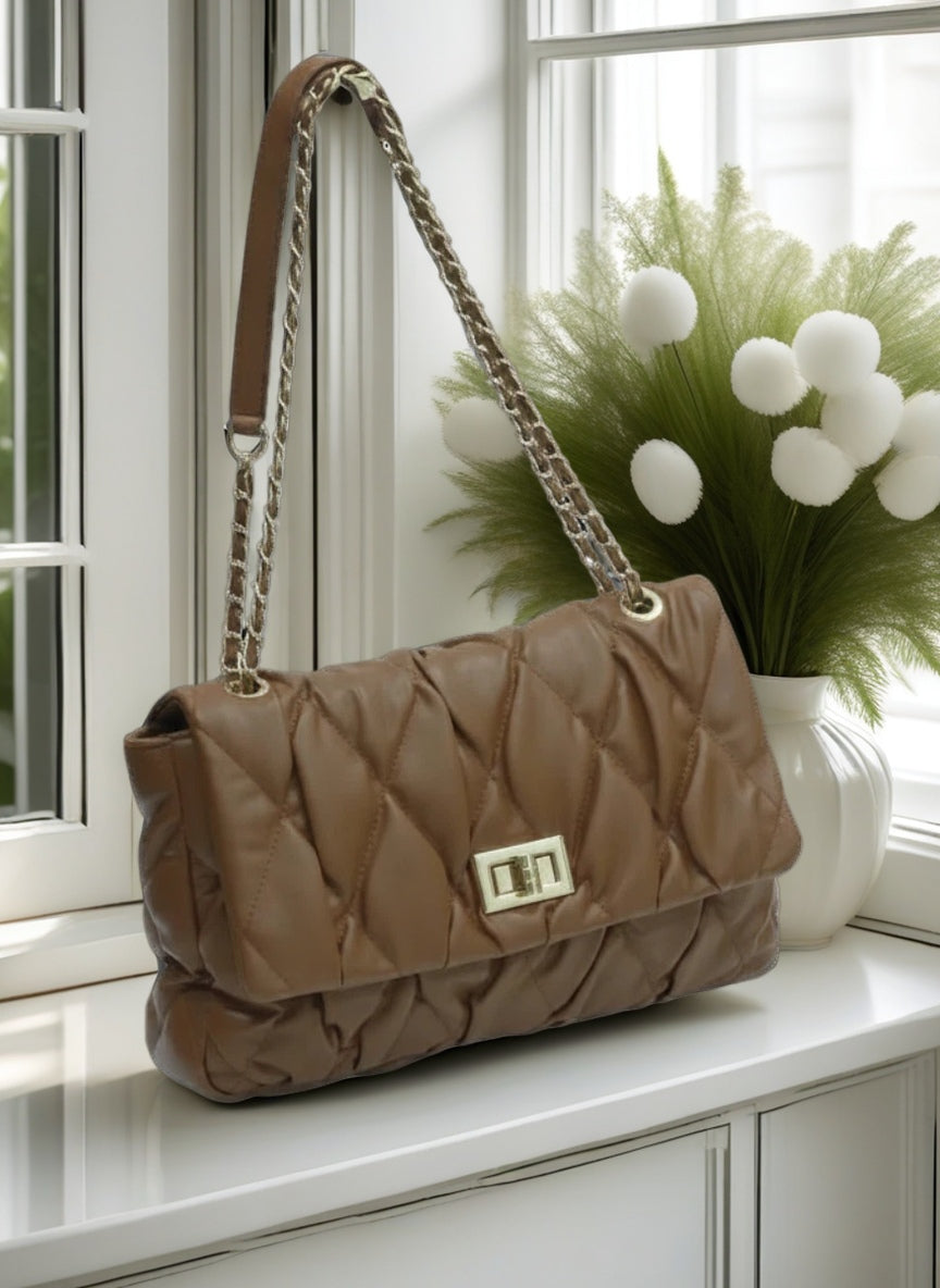 Luxury Quilted Chain Shoulder Bag for Women – Soft Padded Crossbody & Evening Handbag