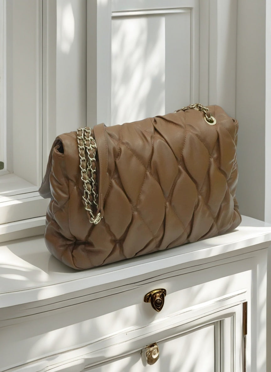 Luxury Quilted Chain Shoulder Bag for Women – Soft Padded Crossbody & Evening Handbag