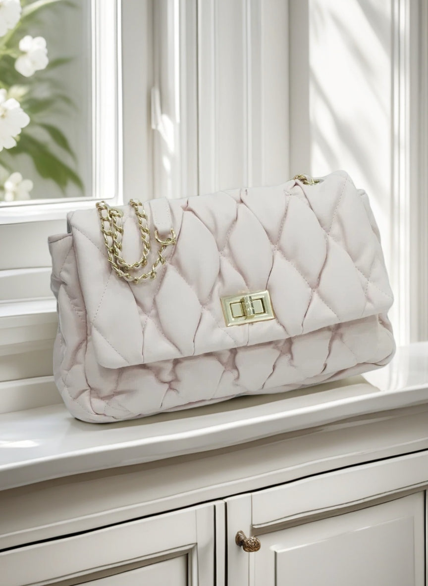 Luxury Quilted Chain Shoulder Bag for Women – Soft Padded Crossbody & Evening Handbag
