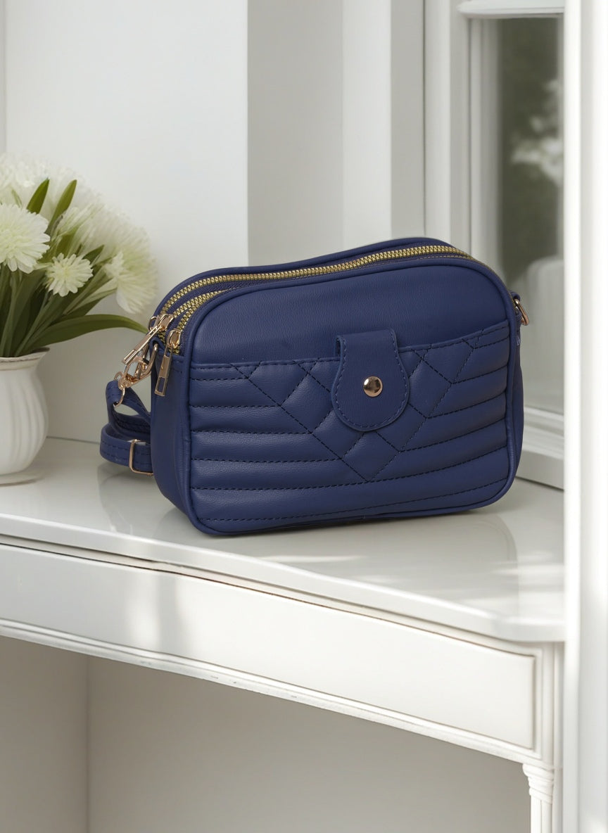 Elegant Quilted Crossbody Bag – Compact Multi-Pocket Bag