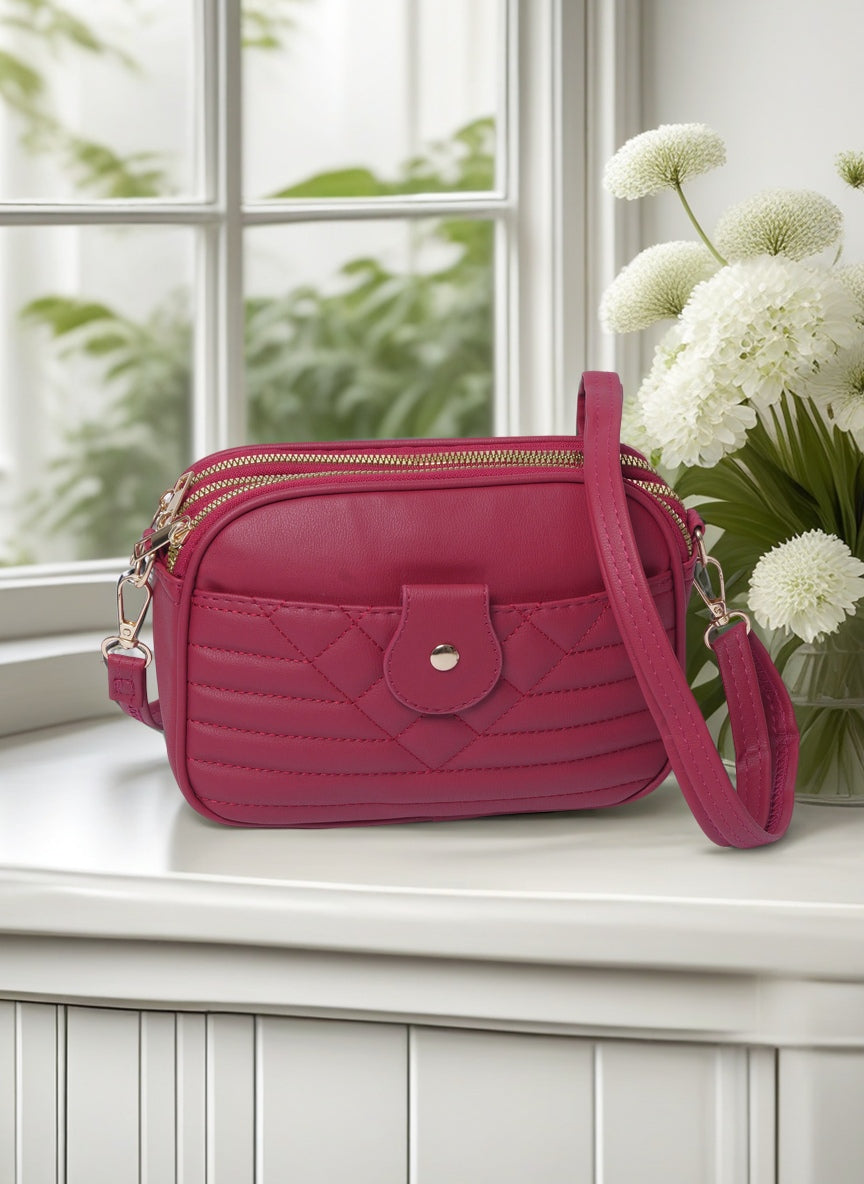Elegant Quilted Crossbody Bag – Compact Multi-Pocket Bag