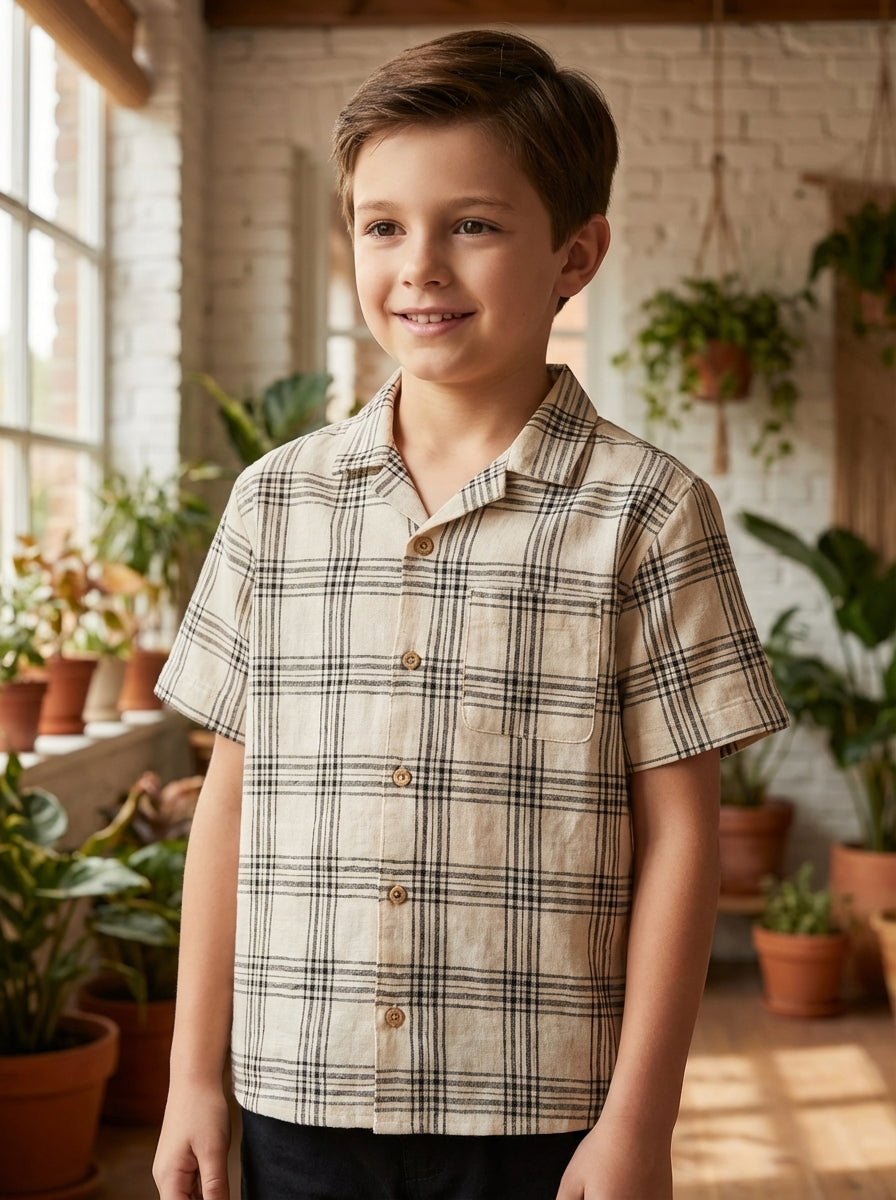 قميص مربعات بأكمام قصيرة للأولاد