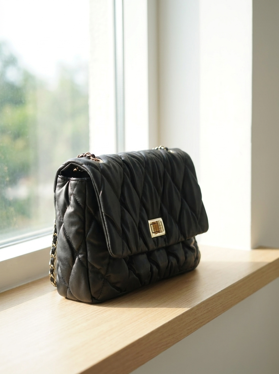 Luxury Quilted Chain Shoulder Bag for Women – Soft Padded Crossbody & Evening Handbag