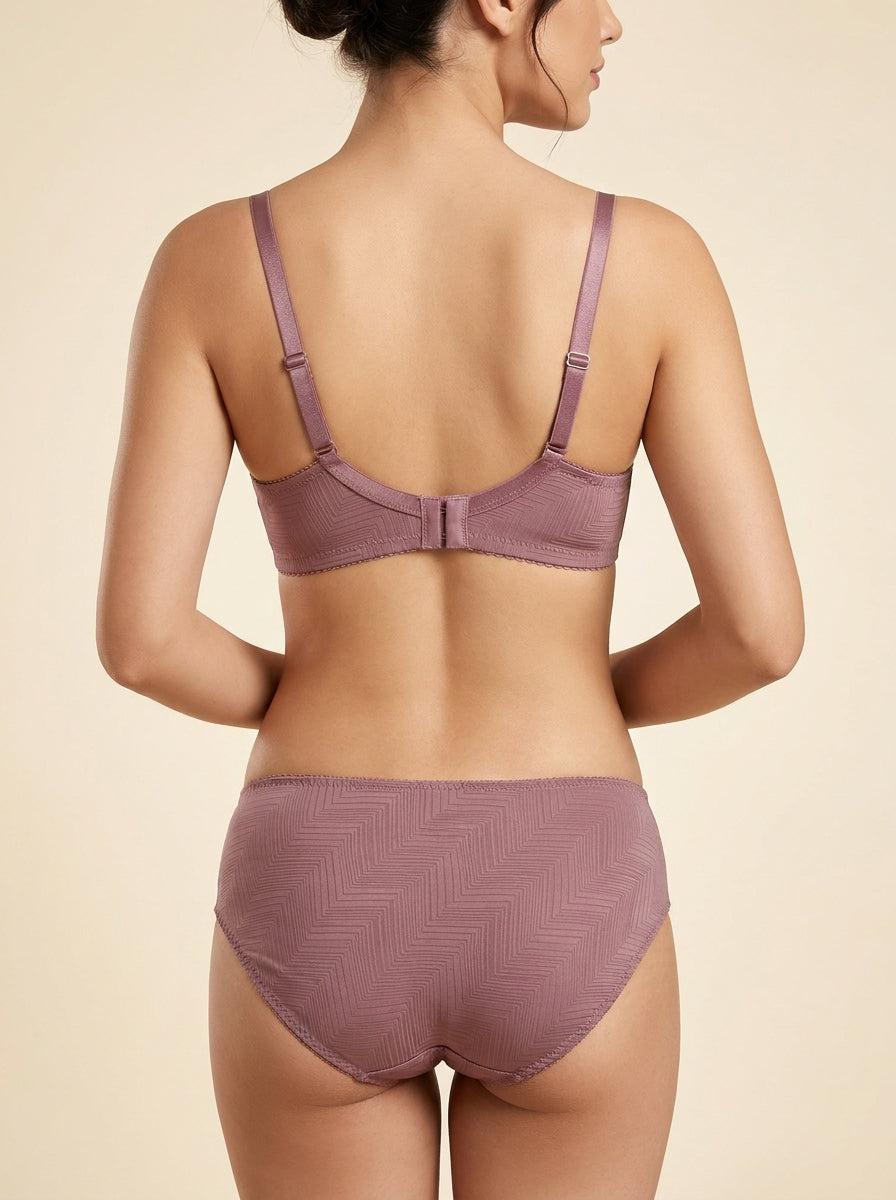 Chevron Textured Lingerie Set – Matching Underwire Bra and Lace-Trim Briefs