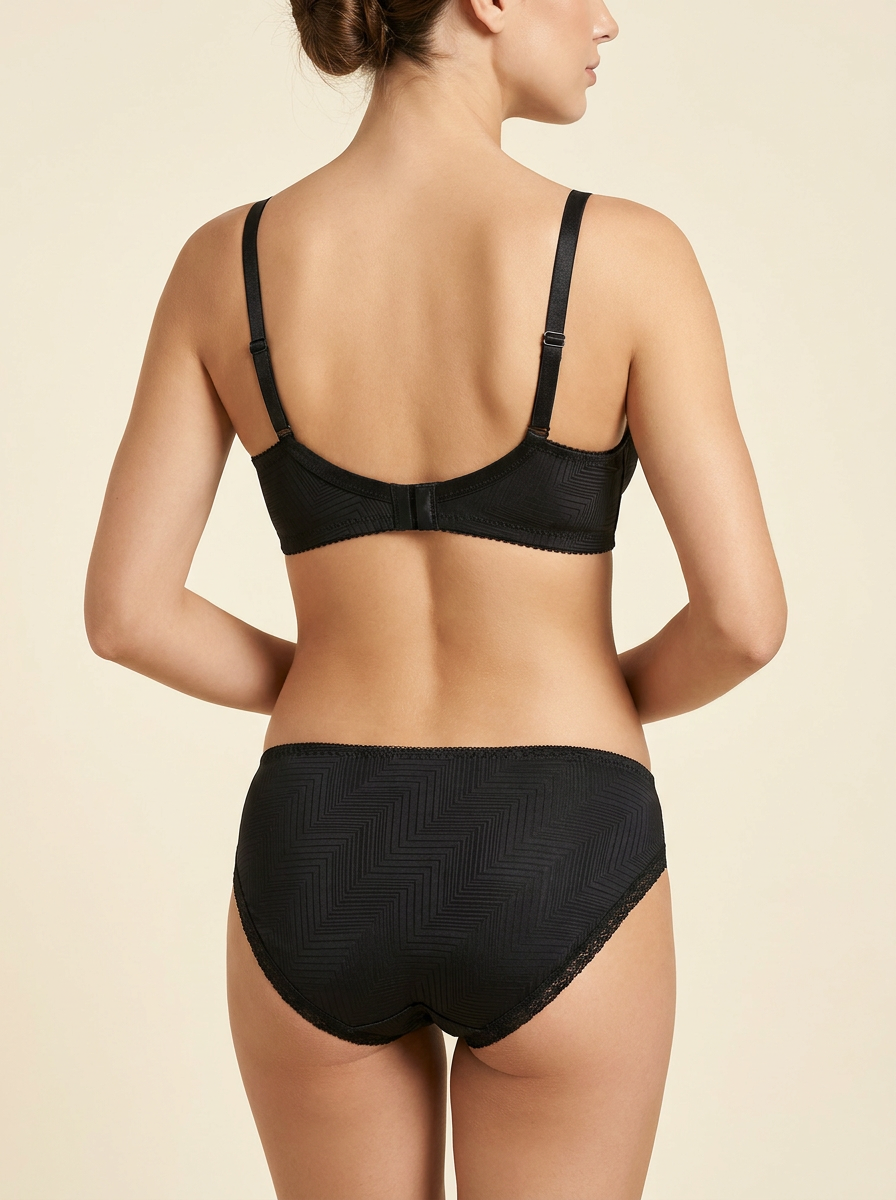 Chevron Textured Lingerie Set – Matching Underwire Bra and Lace-Trim Briefs