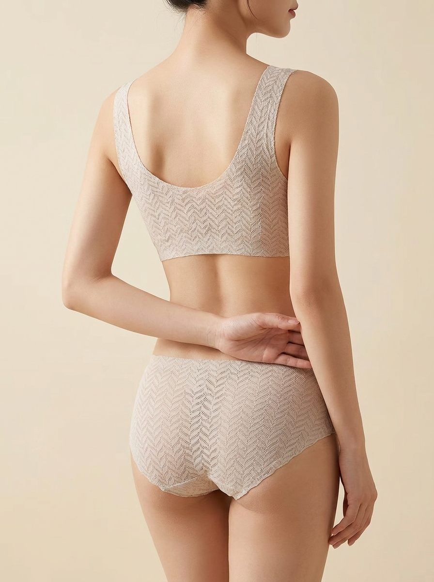 Women's Seamless Padded Wireless Support Bra – Full Coverage Comfort Bra with Wide Strap