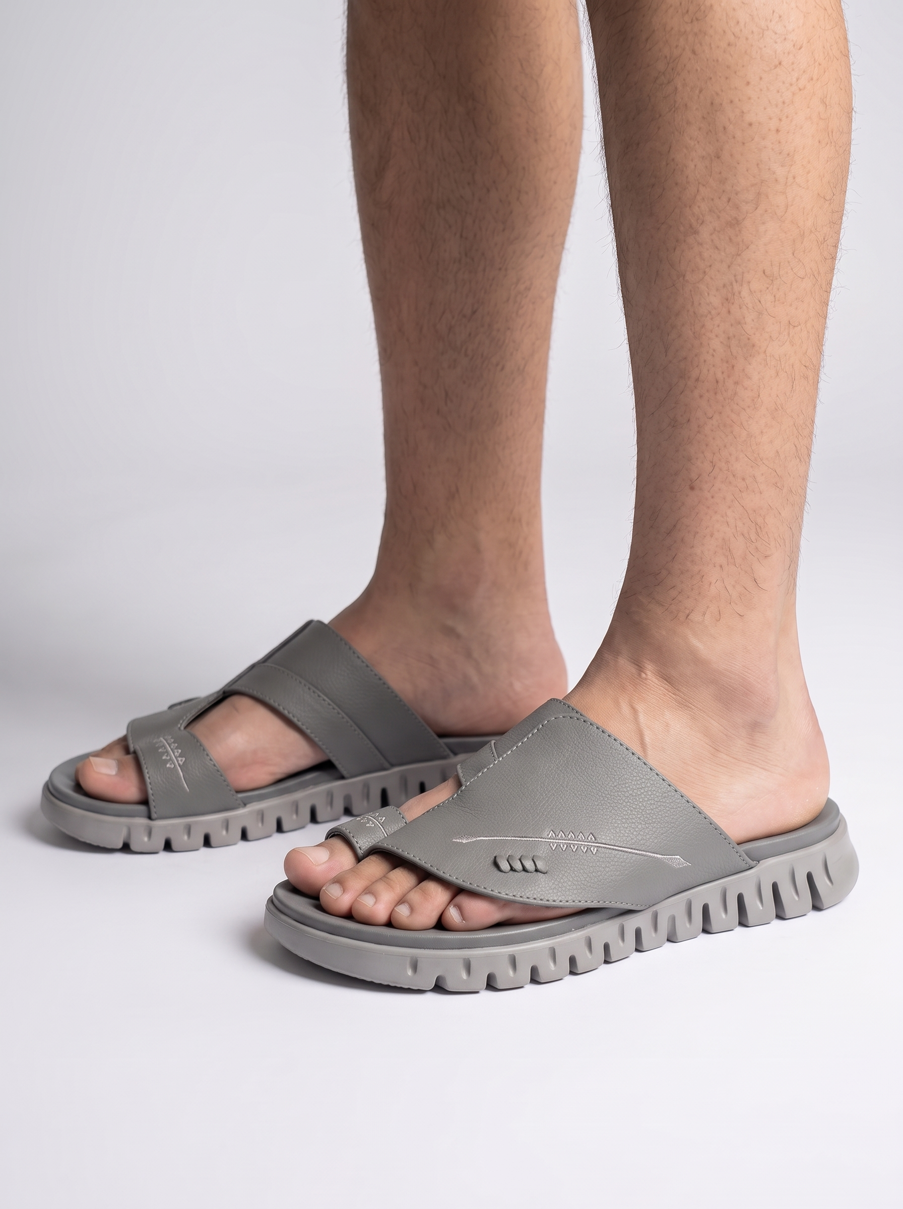 Men's Arabic Toe-Ring Leather Slide Sandals - Grey Embroidered Comfort Slippers
