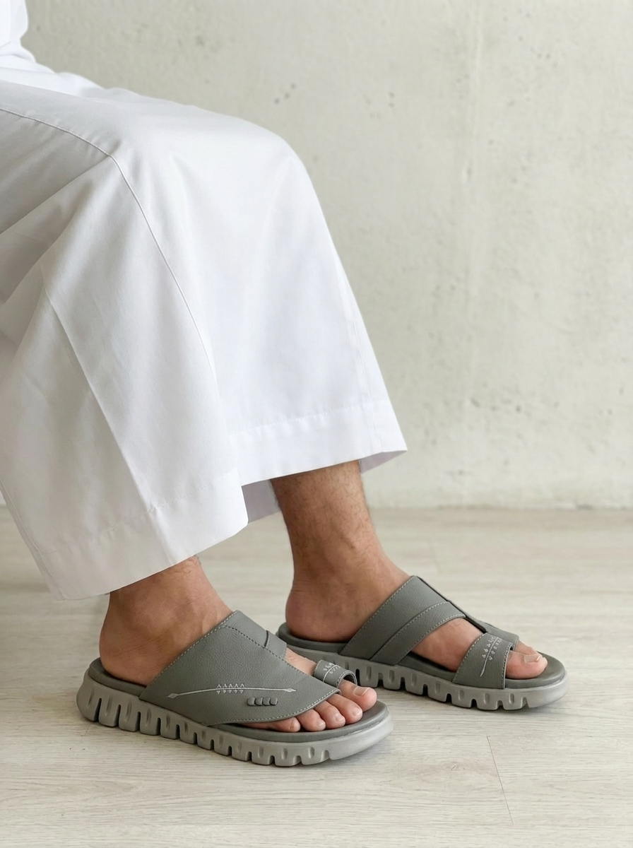 Men's Arabic Toe-Ring Leather Slide Sandals - Grey Embroidered Comfort Slippers
