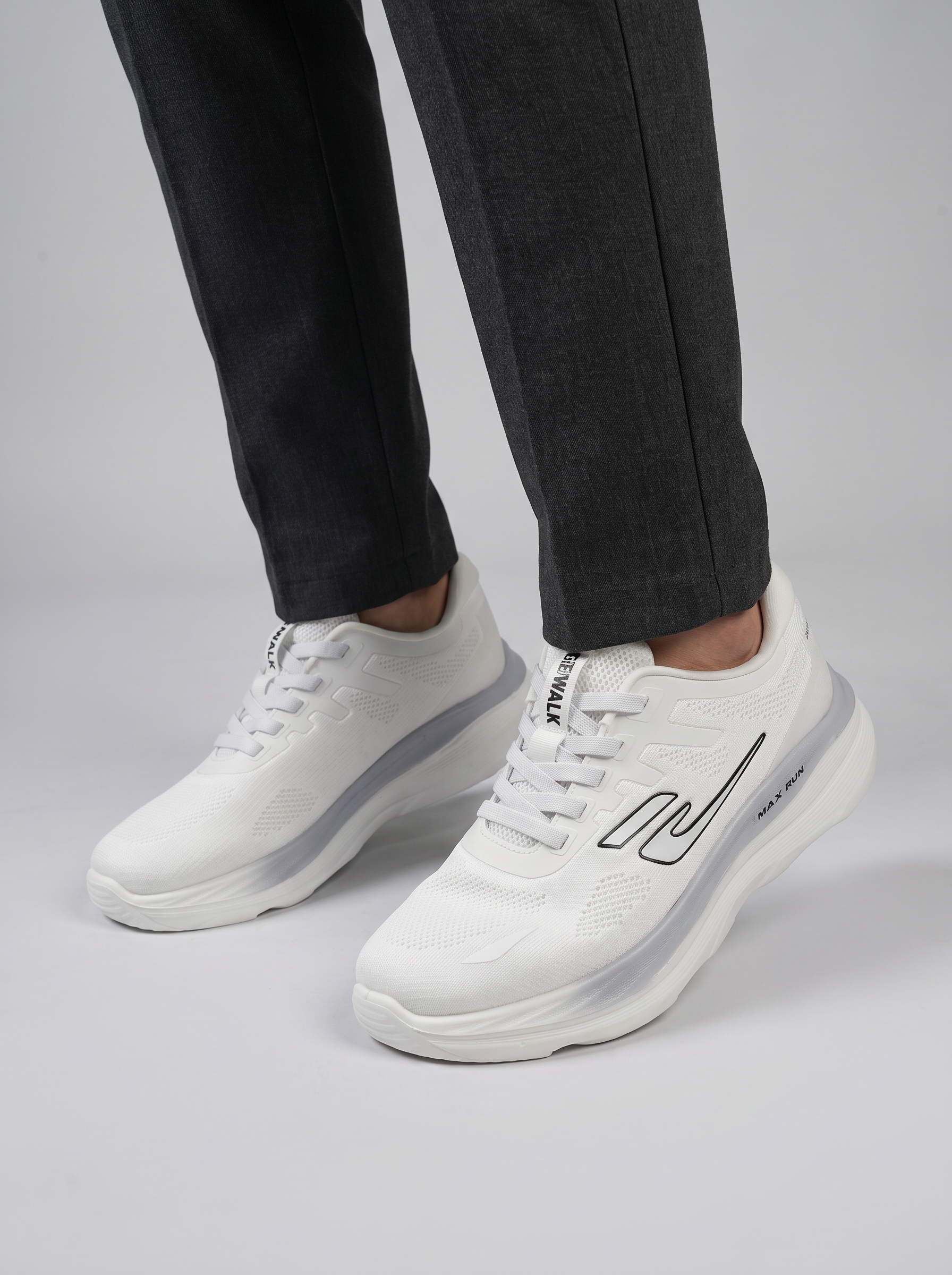 Great Walk Men’s Lightweight Athletic Running Shoes – Breathable Mesh Lace-Up Casual Walking Sneakers in White & Grey