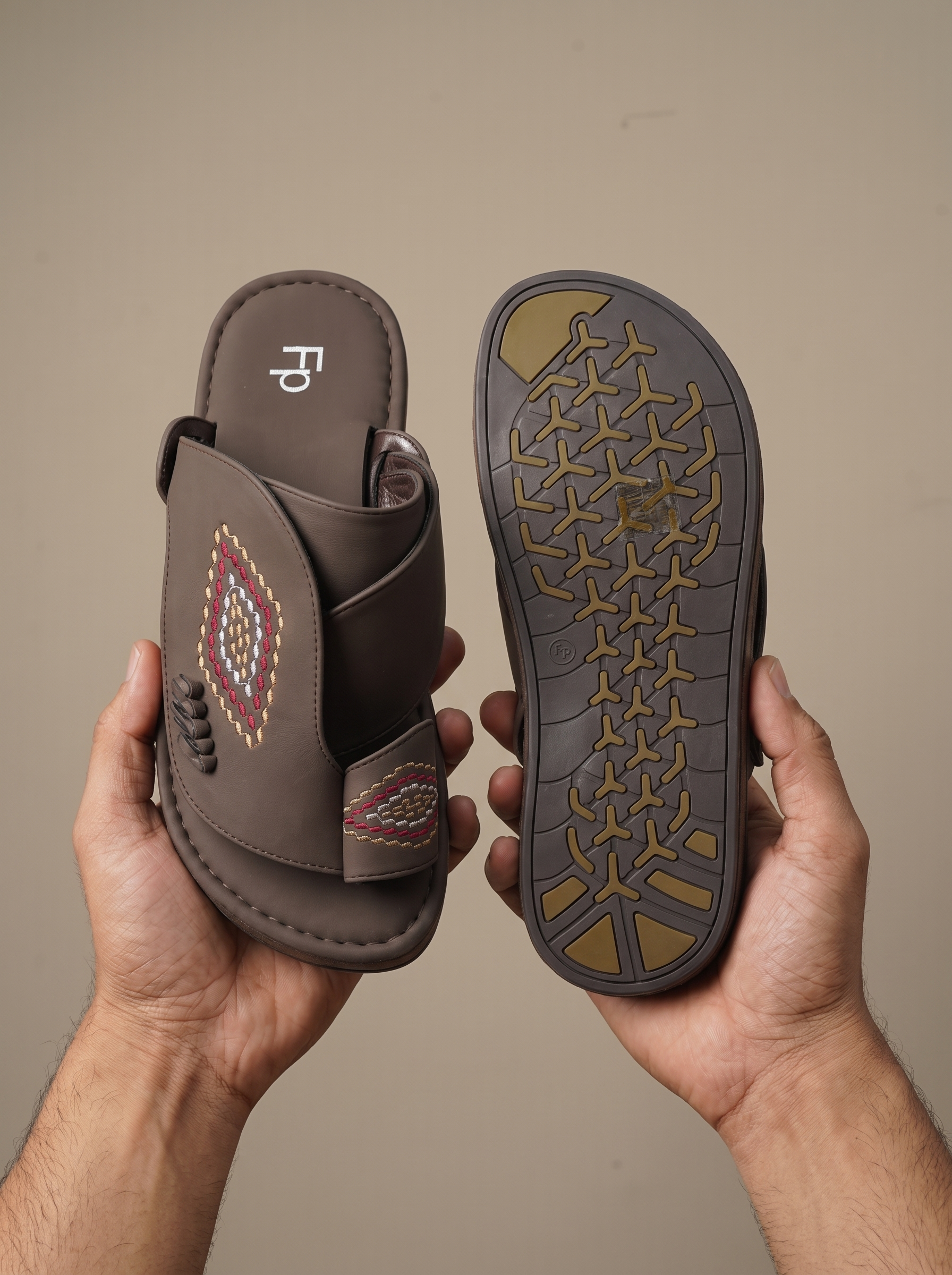 Men's Dark Brown Embroidered Leather Arabic Slide Sandals - Traditional Toe-Loop Slippers