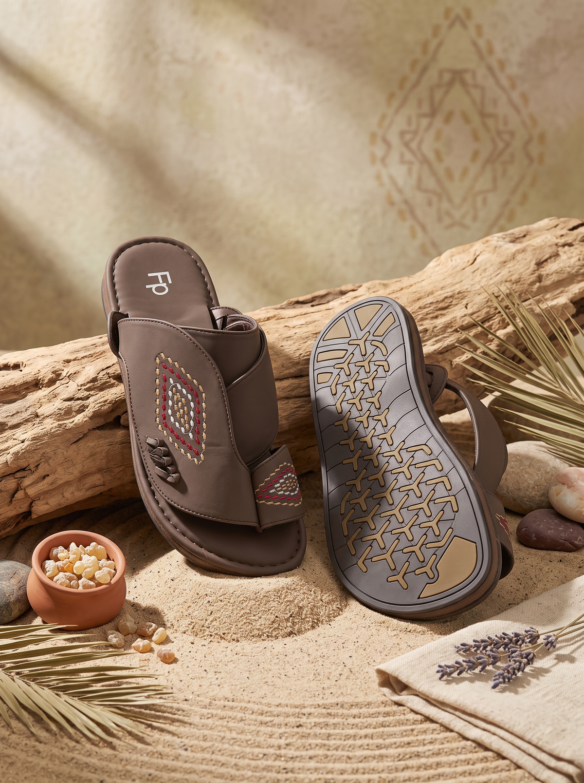 Men's Dark Brown Embroidered Leather Arabic Slide Sandals - Traditional Toe-Loop Slippers