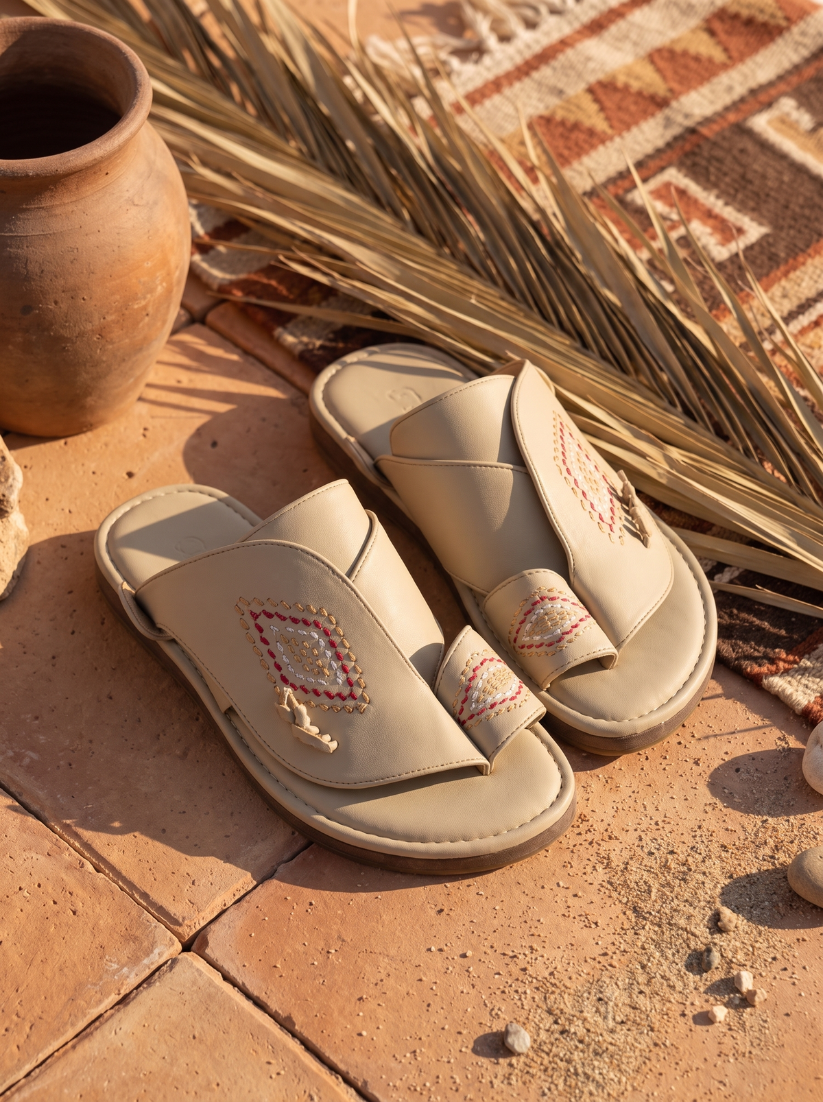 Men's Dark Brown Embroidered Leather Arabic Slide Sandals - Traditional Toe-Loop Slippers