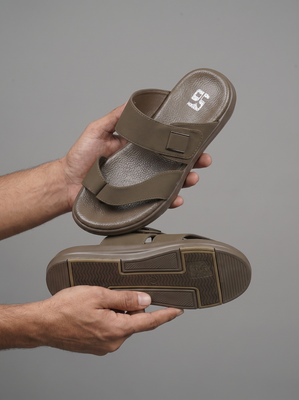 Men’s Comfort Toe-Loop Slide Sandals – Black Casual Open-Toe Slippers with Adjustable Upper Strap