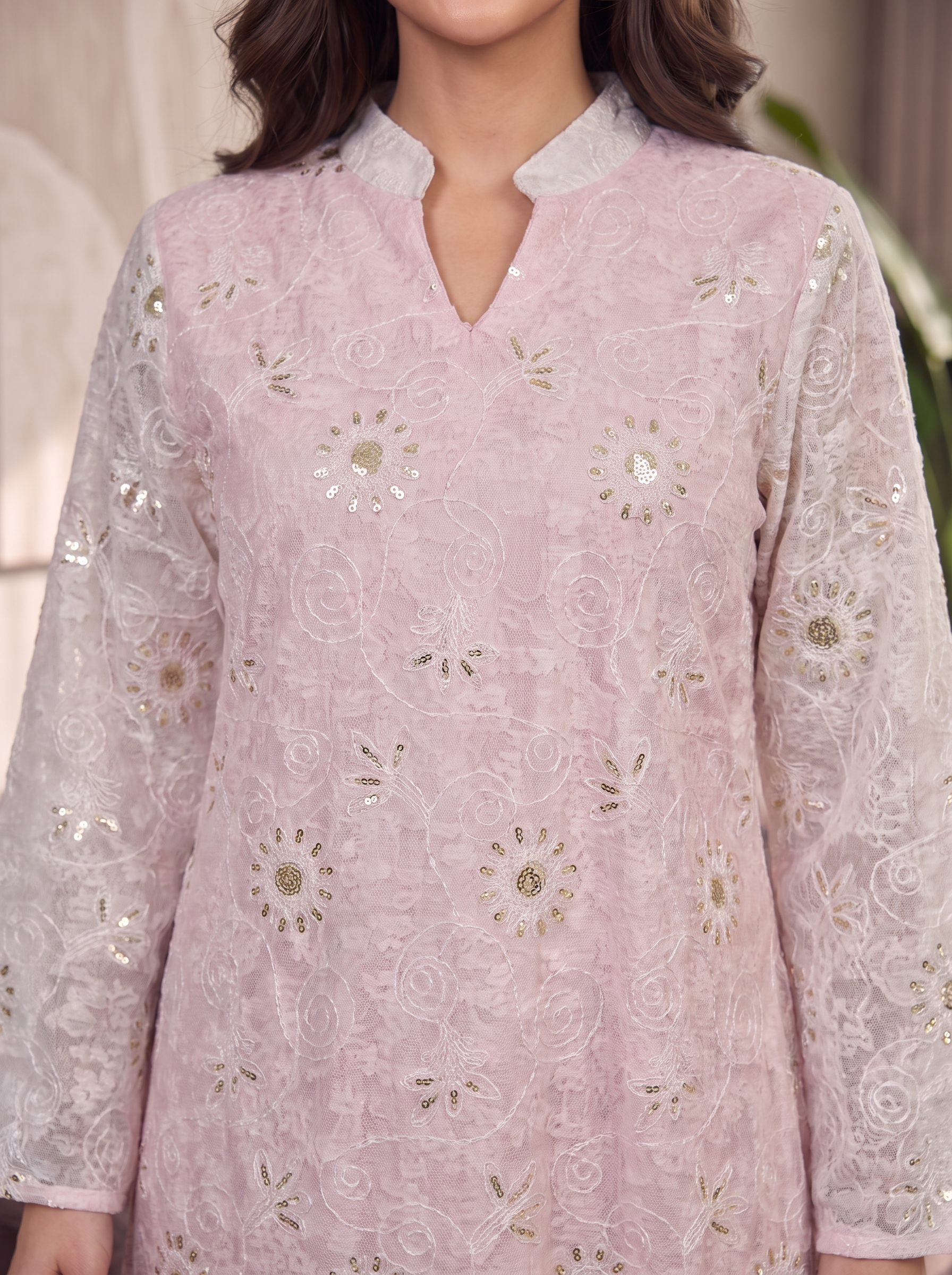Women’s Light Pink Embroidered & Mirror-Work Maxi Kaftan Dress – Elegant Long-Sleeve Festive Abaya