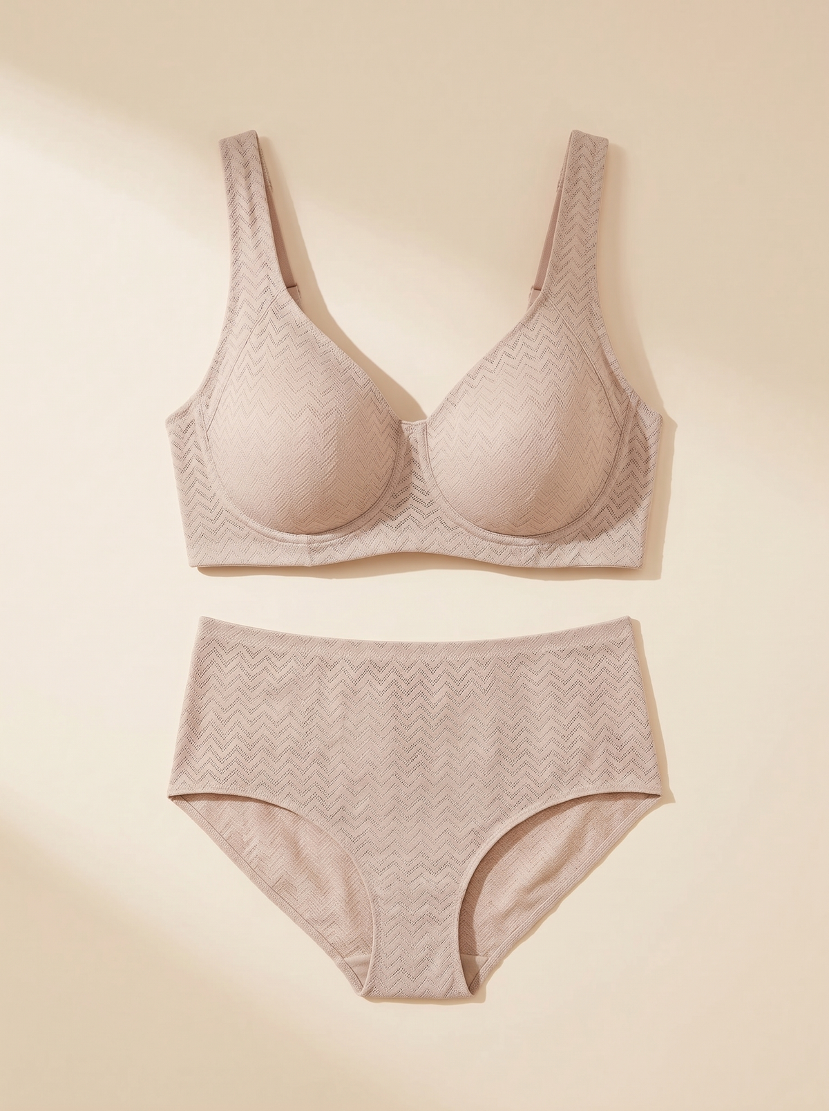 Women's Seamless Padded Wireless Support Bra – Full Coverage Comfort Bra with Wide Strap