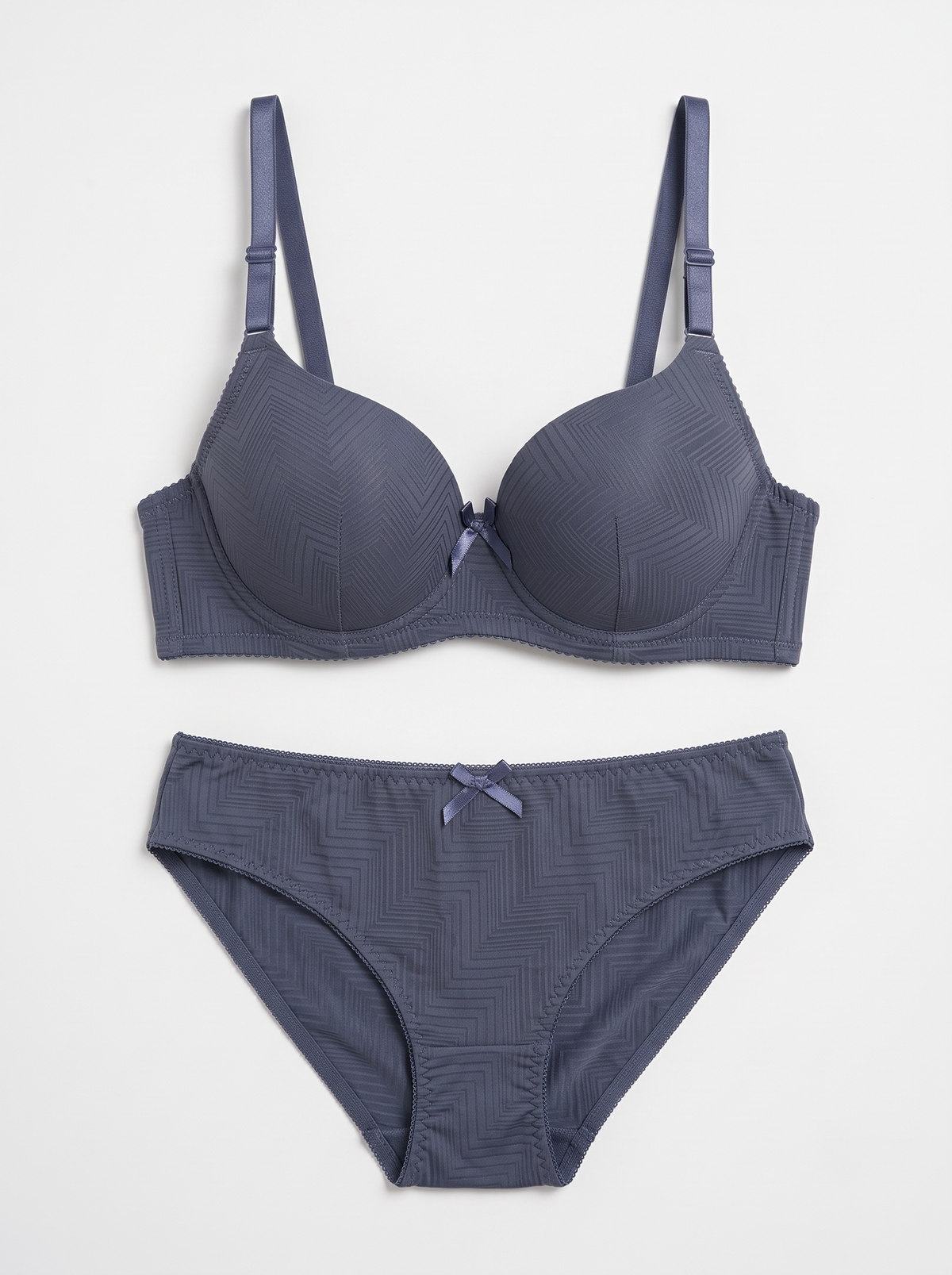 Chevron Textured Lingerie Set – Matching Underwire Bra and Lace-Trim Briefs