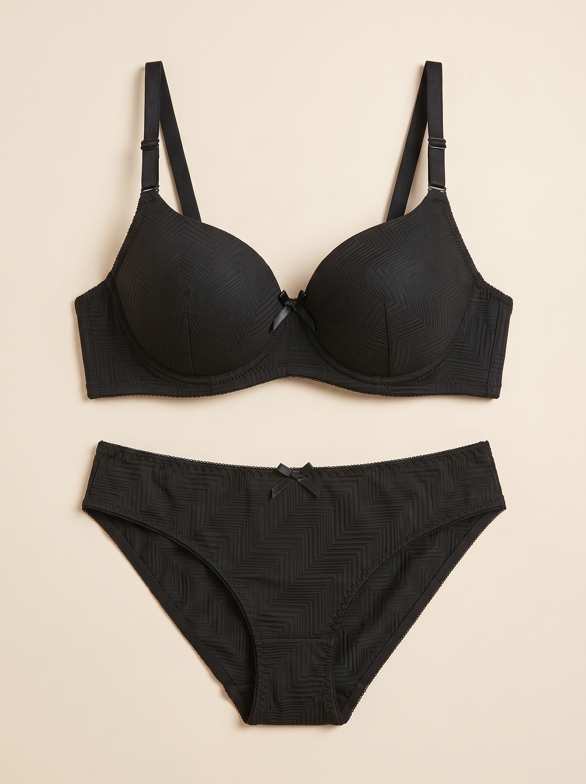 Chevron Textured Lingerie Set – Matching Underwire Bra and Lace-Trim Briefs