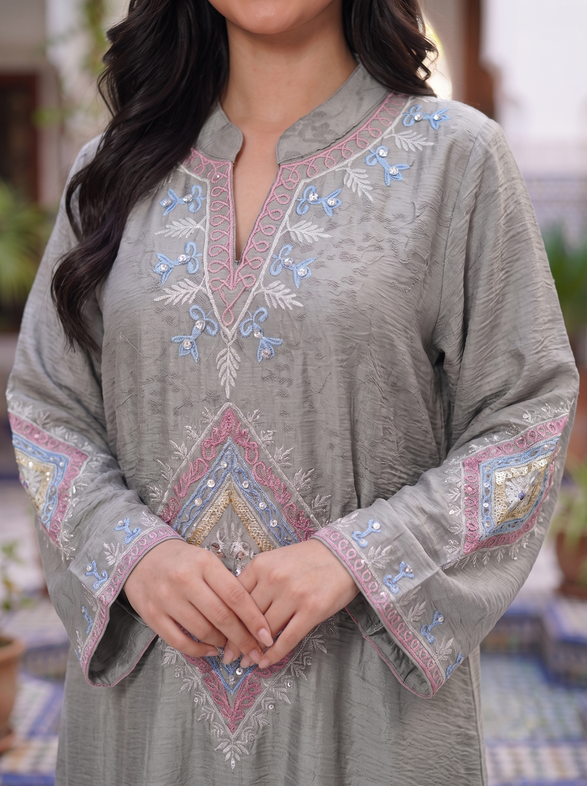 Women’s Gray Geometric Embroidered Maxi Kaftan Dress – Elegant Long-Sleeve Festive Abaya