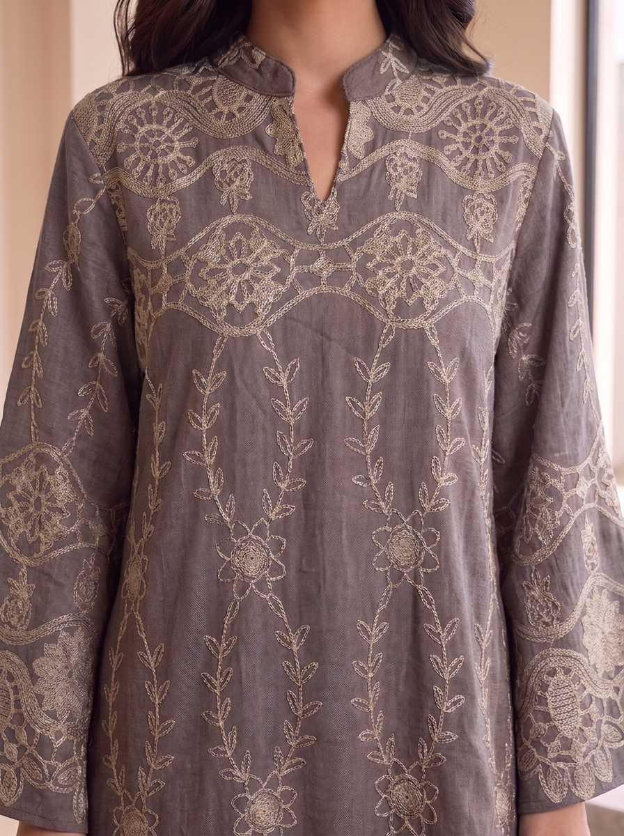 Women’s Plum Embroidered Maxi Kaftan Dress – Elegant Long-Sleeve Casual & Festive Long Dress